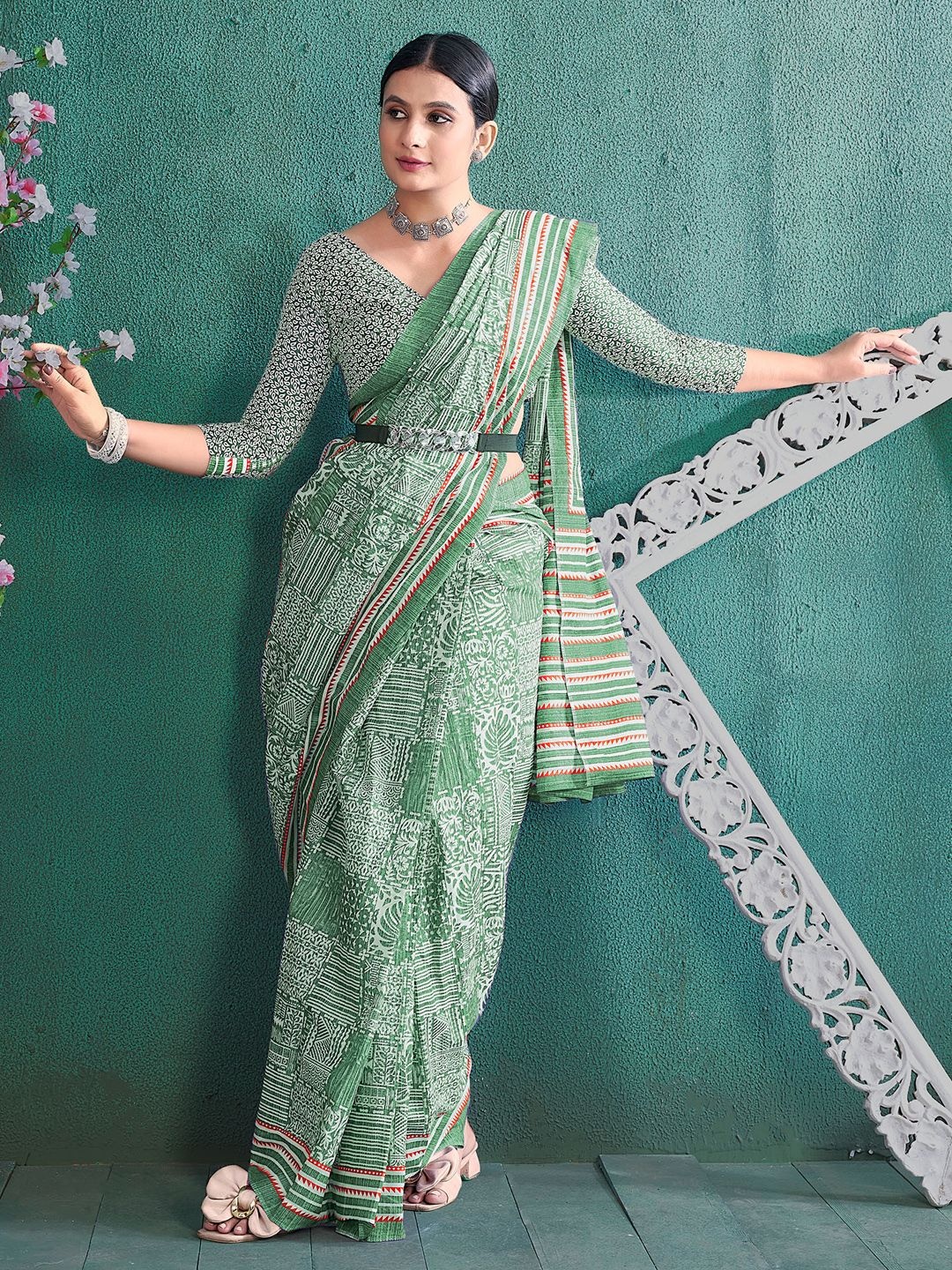 

Anouk Rustic Floral Bagru Saree, Green