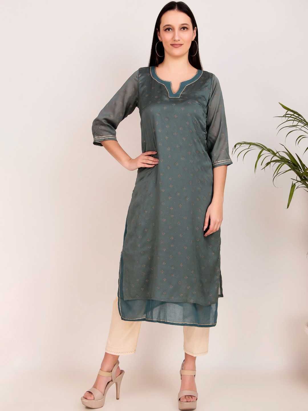 

zuri Silk Notch Neck Straight Kurta, Green