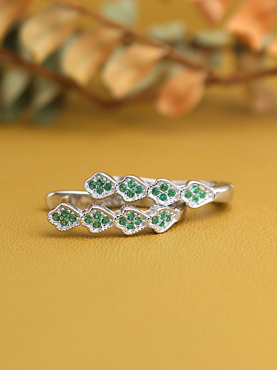 

DEVASHREE 925 Sterling Silver Rhodium-Plated Cubic Zirconia Studded Leaf Shaped Studs, Green