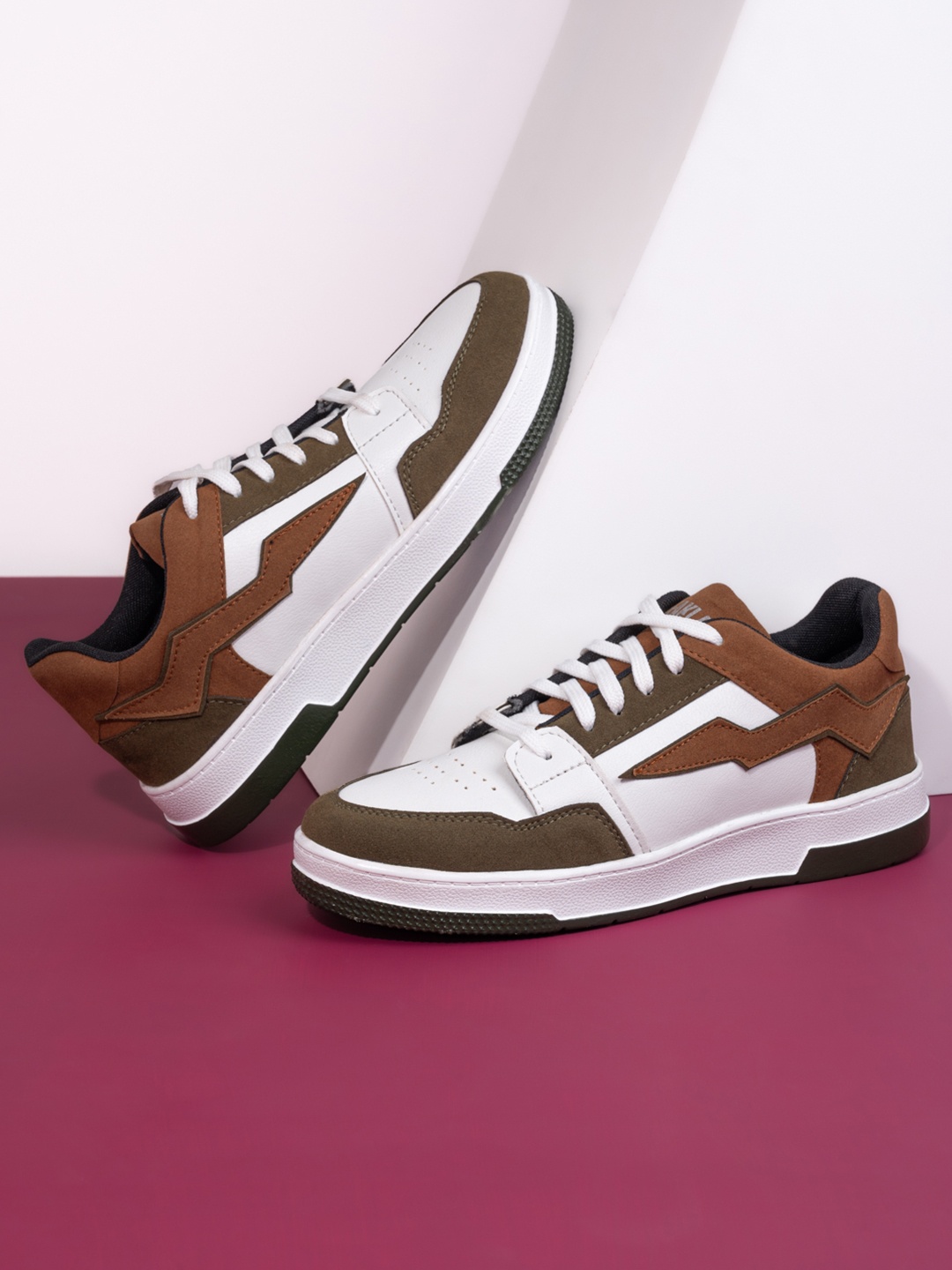 

SNEAKLAB Men Sneakers, Olive