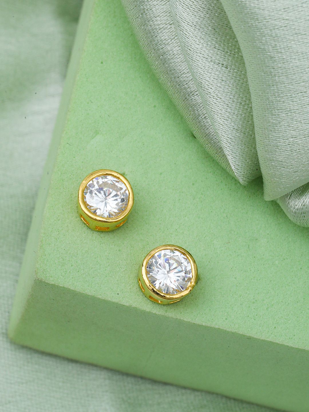

MAIRA 925 Sterling Silver Rhodium-Plated Cubic Zirconia Circular Studs
