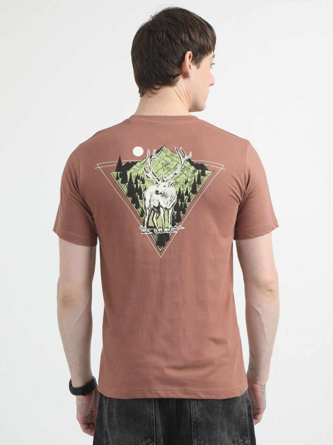

Quco Men Graphic Printed Biowashed Round Neck Cotton Tshirt, Peach