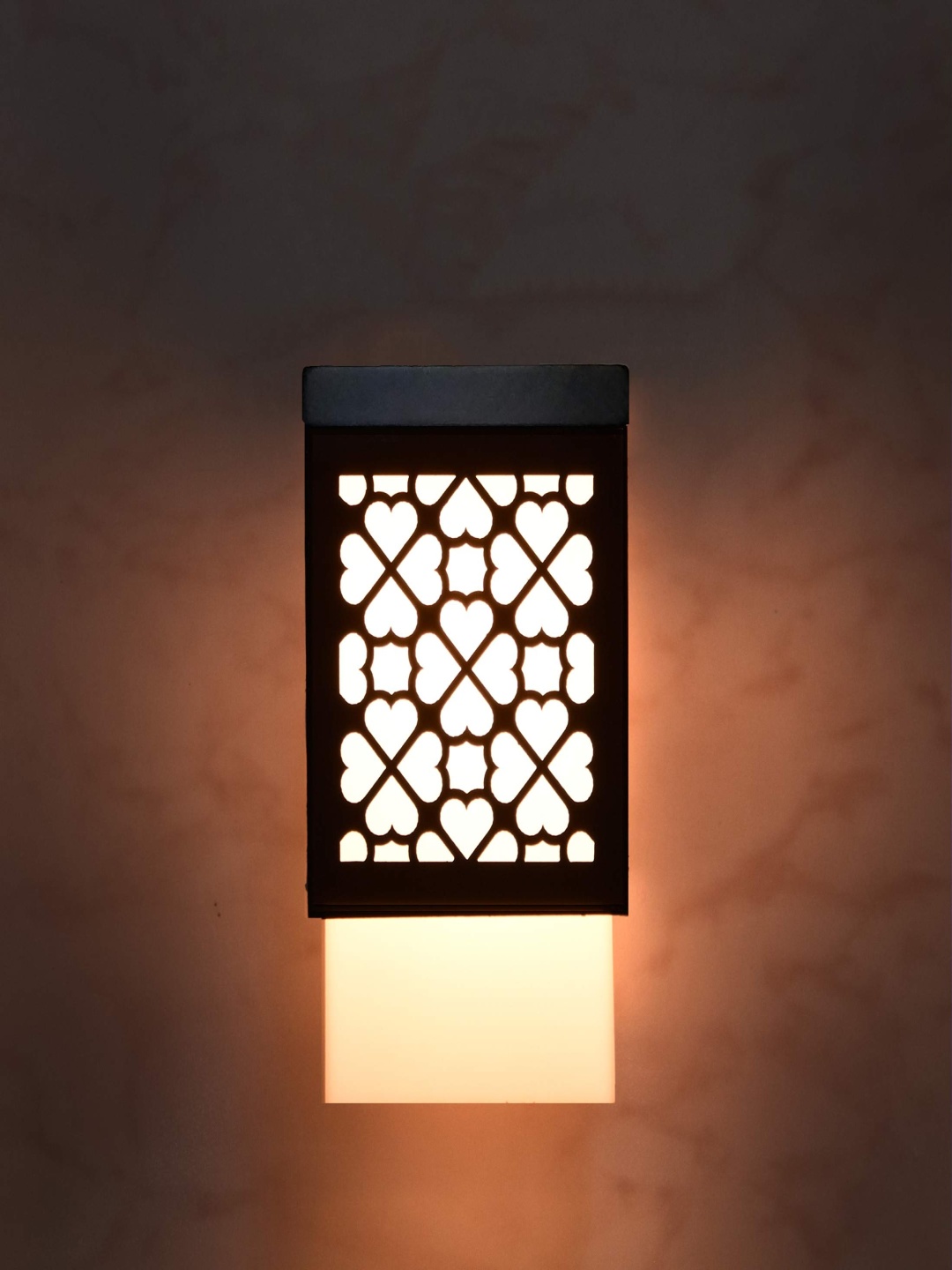 

Gojeeva Black & White Textured Wooden Square Shaped Wall Lamp