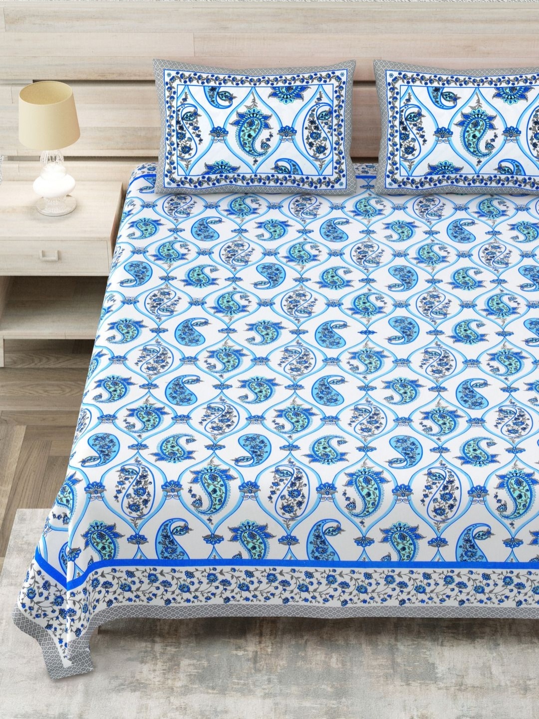 

Aapno Rajasthan Blue & White Ethnic Motifs 144 TC King Bedsheet with 2 Pillow Covers