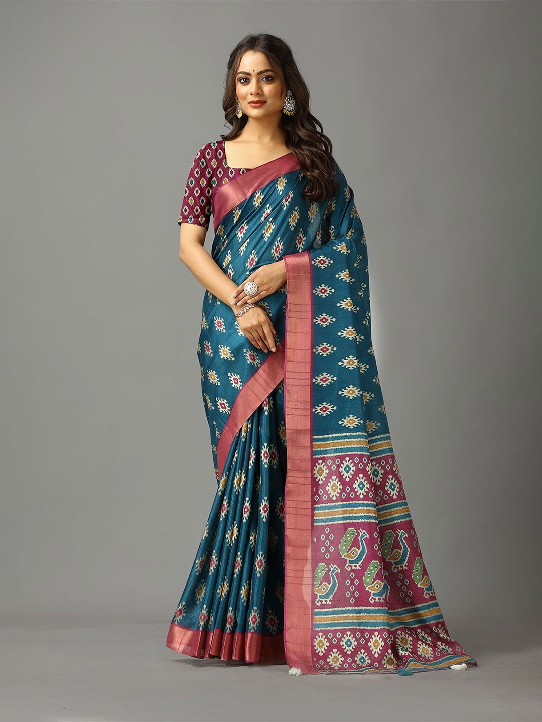 

VIRENDRA TEXTILES Zari Saree, Blue