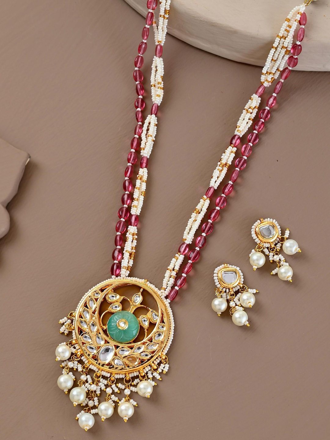 

STYYO Gold-Plated Kundan-Studded And Artificial Beaded Jewellery Set