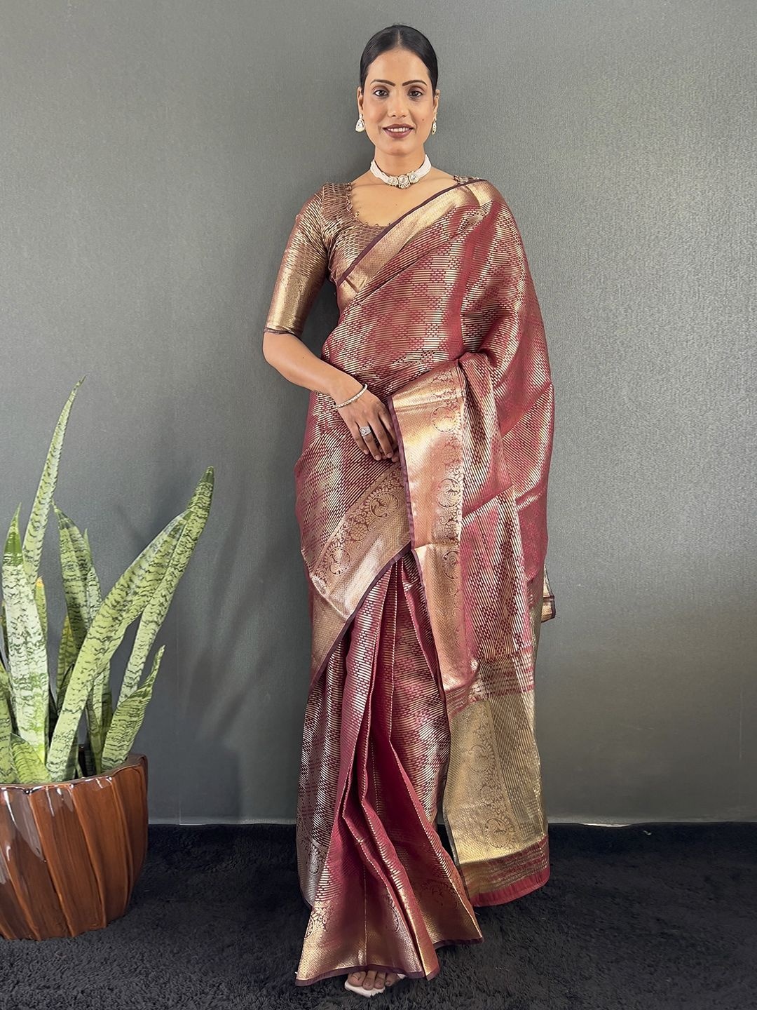 

LeeliPeeri Designer Woven Design Zari Organza Kanjeevaram Saree, Maroon