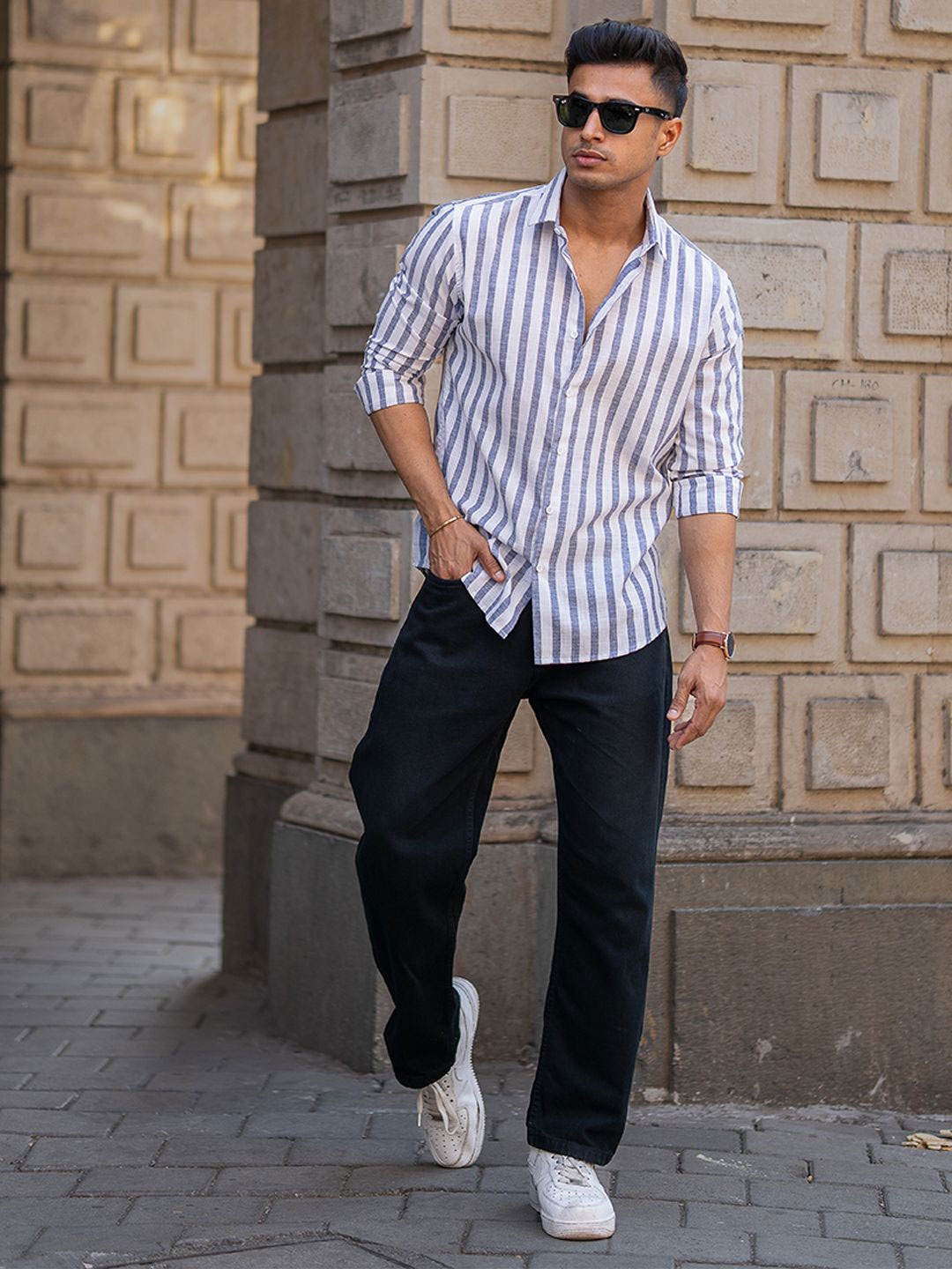 

Powerlook Men Opaque Striped Casual Shirt, Navy blue