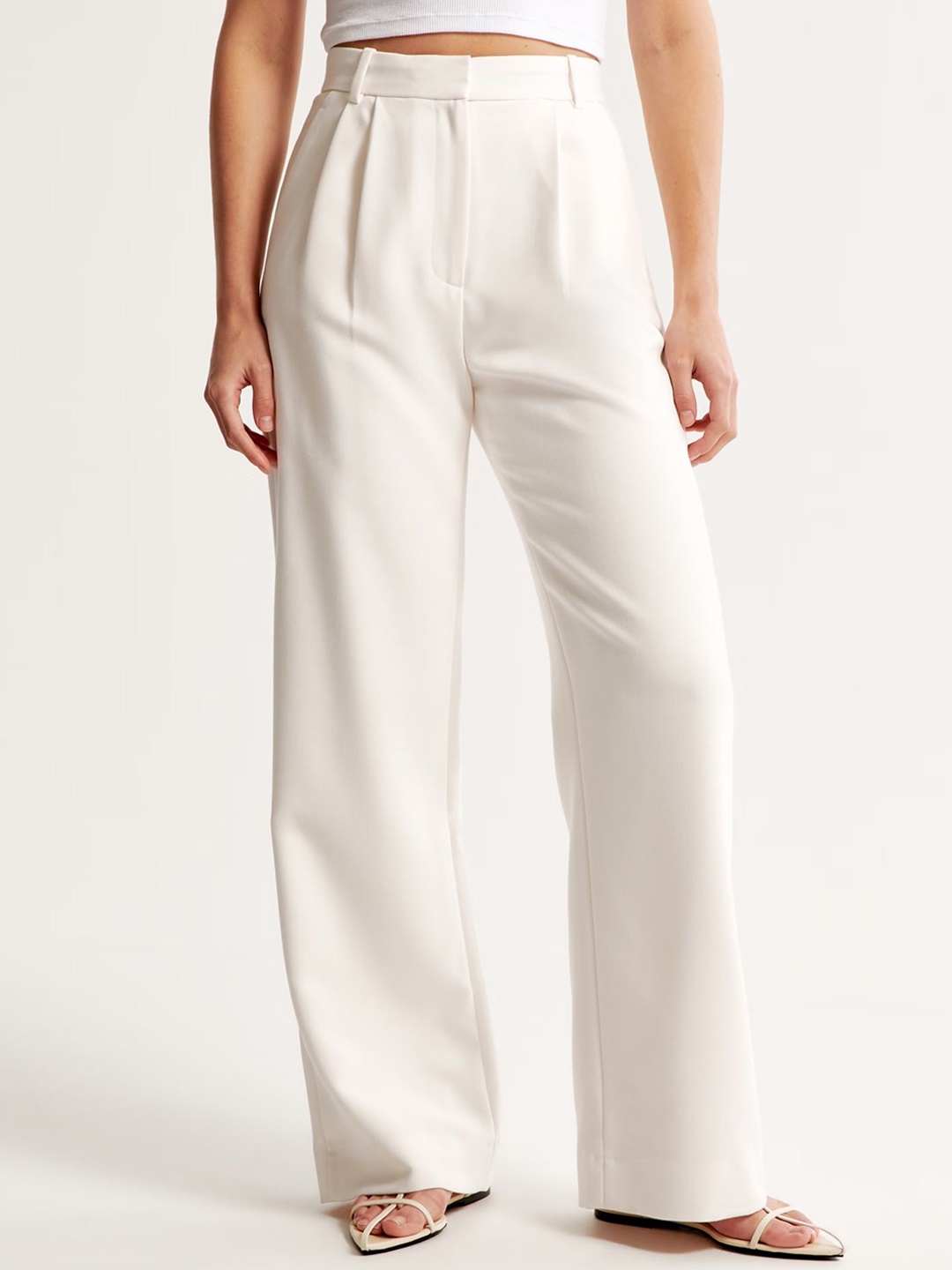

FNOCKS Women Ultra Tapered Fit High-Rise Pleated Trousers, White