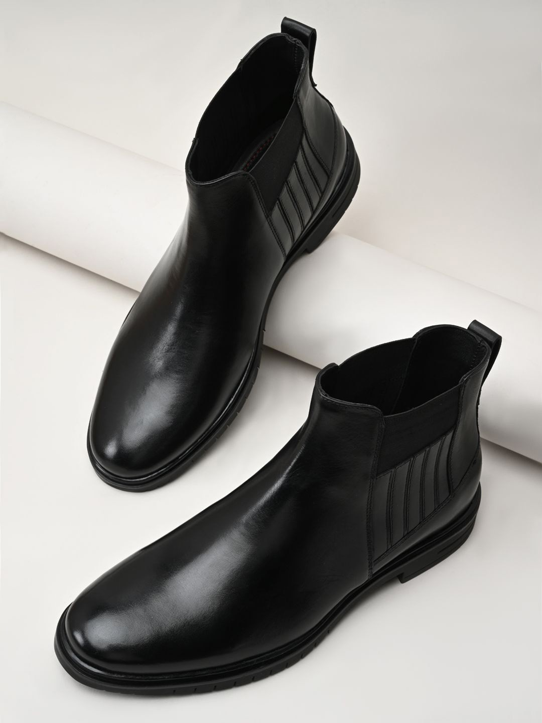 

Regal Round Toe Chelsea Boots, Black