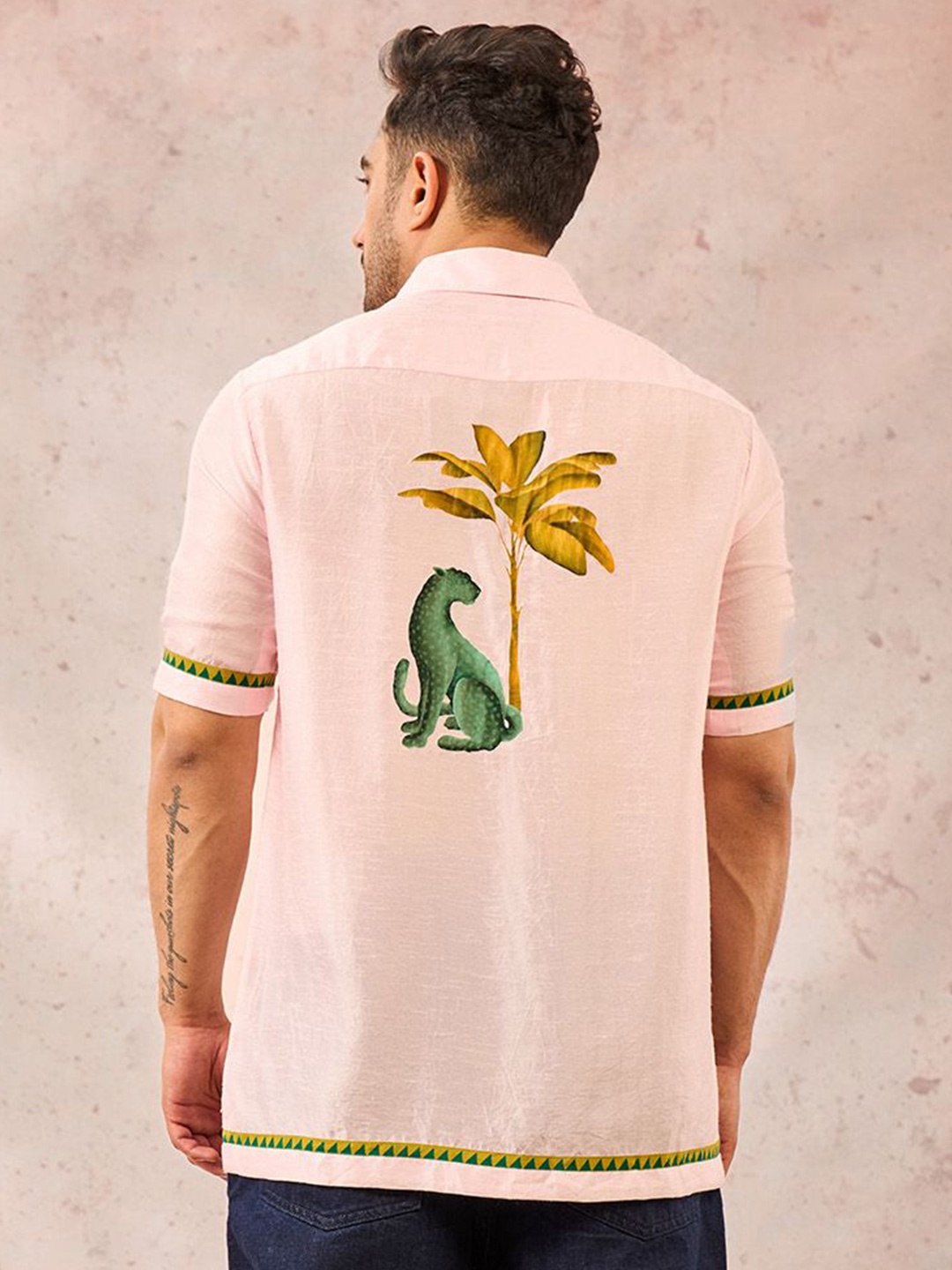 

Masaba Men Relaxed Opaque Printed Casual Shirt, Pink