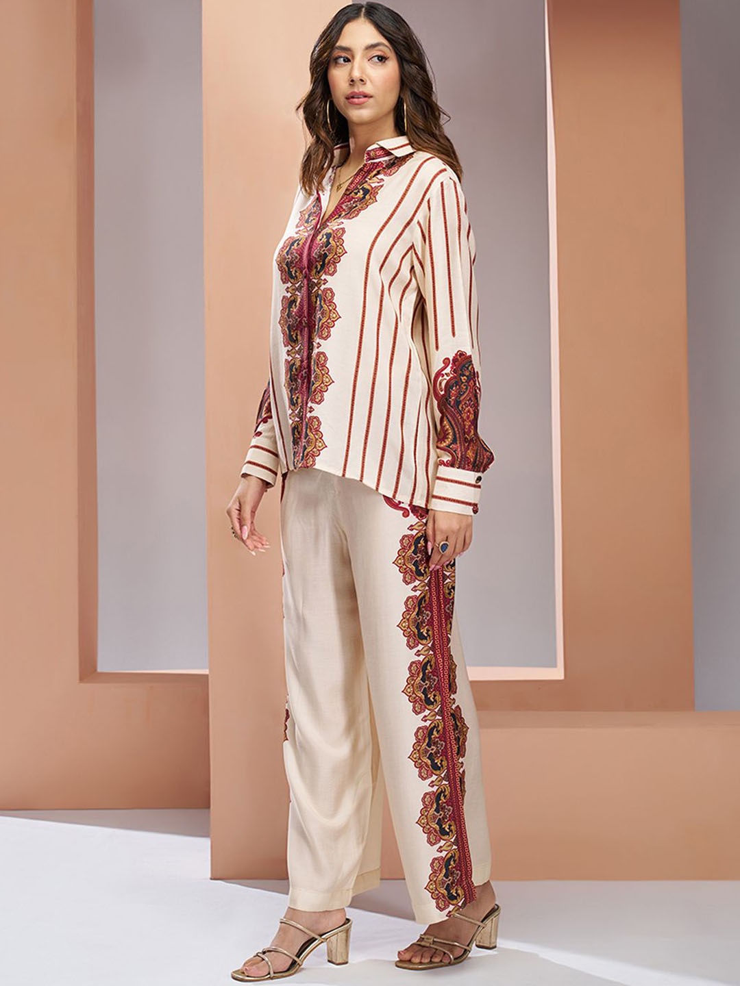 

Fusionic Floral Printed Shirt Collar Cuffed Sleeves Pure Silk Shirt & Palazzo, Cream