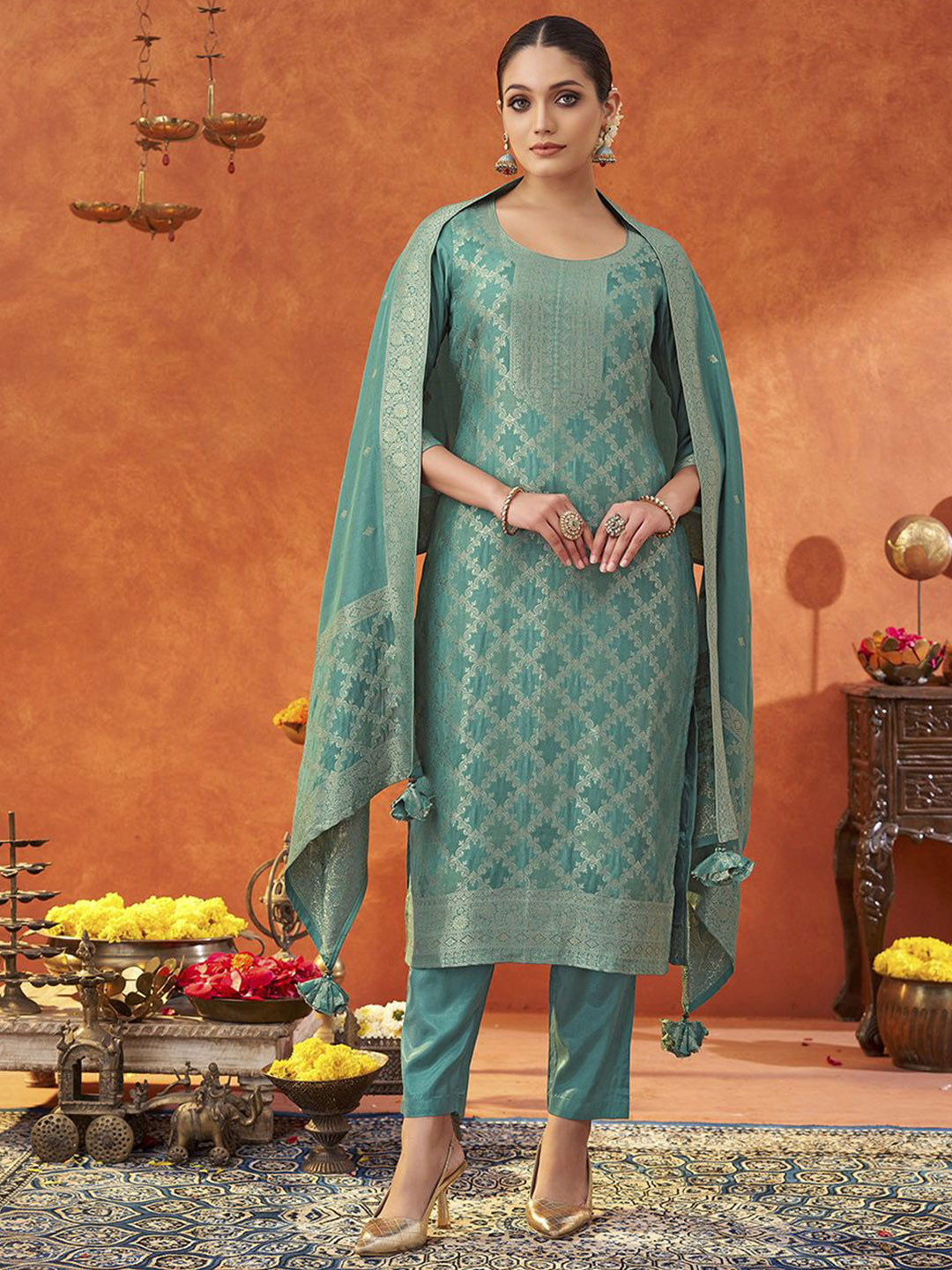 

HRITIKA Women Regular Kurta with Trousers & With Dupatta, Blue
