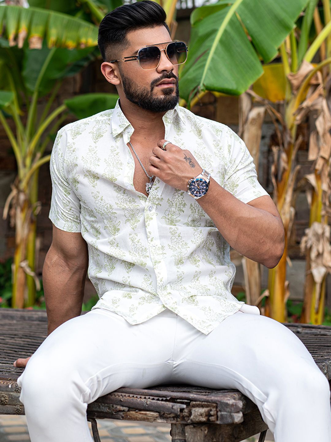 

Tistabene Men Opaque Printed Casual Shirt, Green