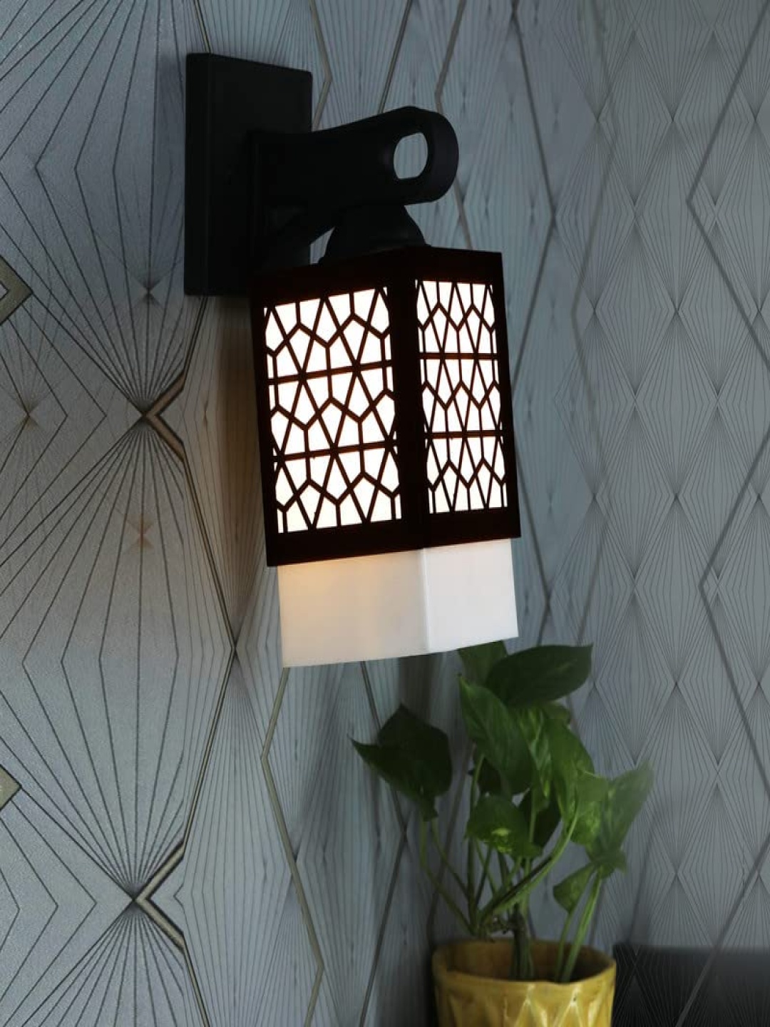 

Gojeeva Black & White Textured Wooden Square Shaped Wall Lamp