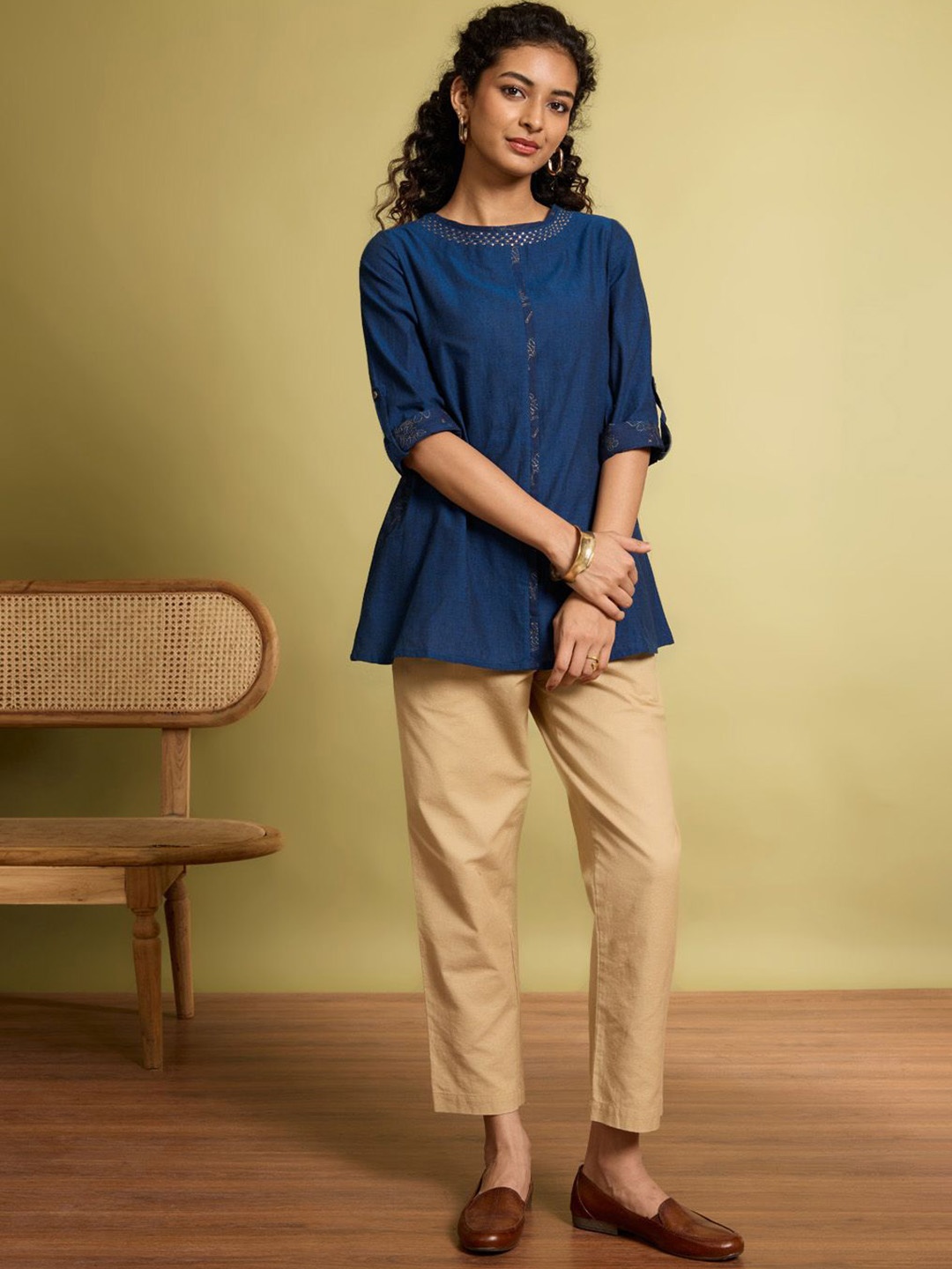 

Taneira Pure Cotton Round Neck A-Line Short Kurti, Blue