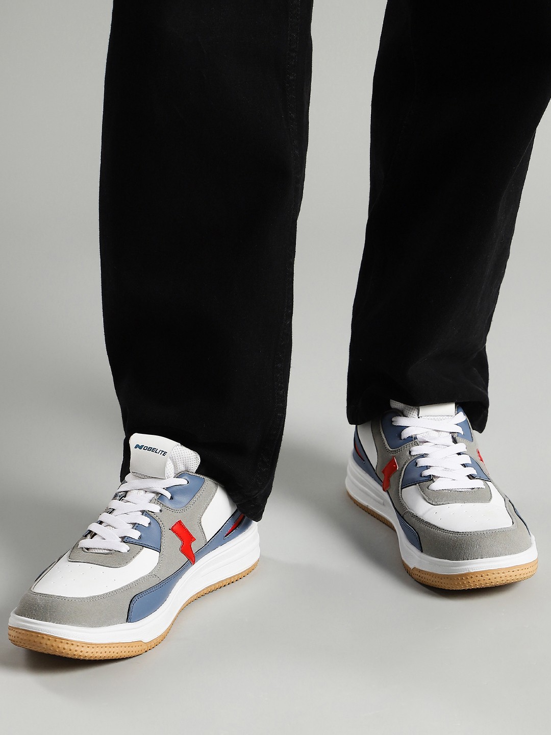 

NOBELITE Men Colourblocked Sneakers, White