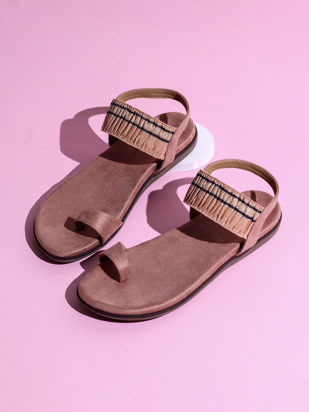 

Inc 5 Women One Toe Flats with Bows, Peach