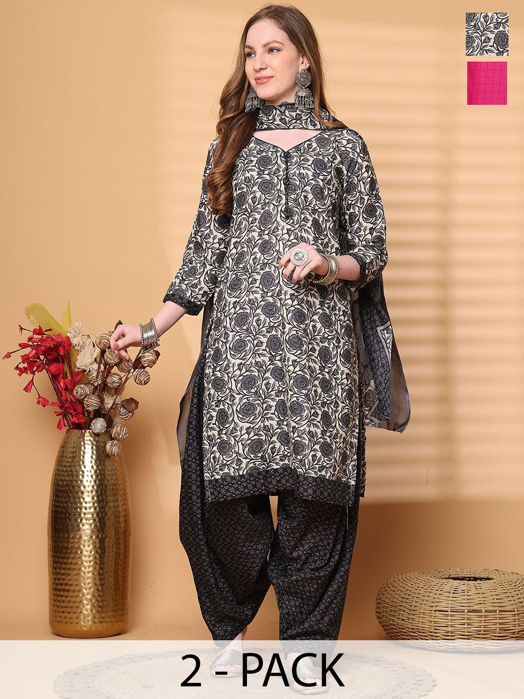 

Roly Poly Women Floral Printed Regular Kurta with Salwar & With Dupatta, Black