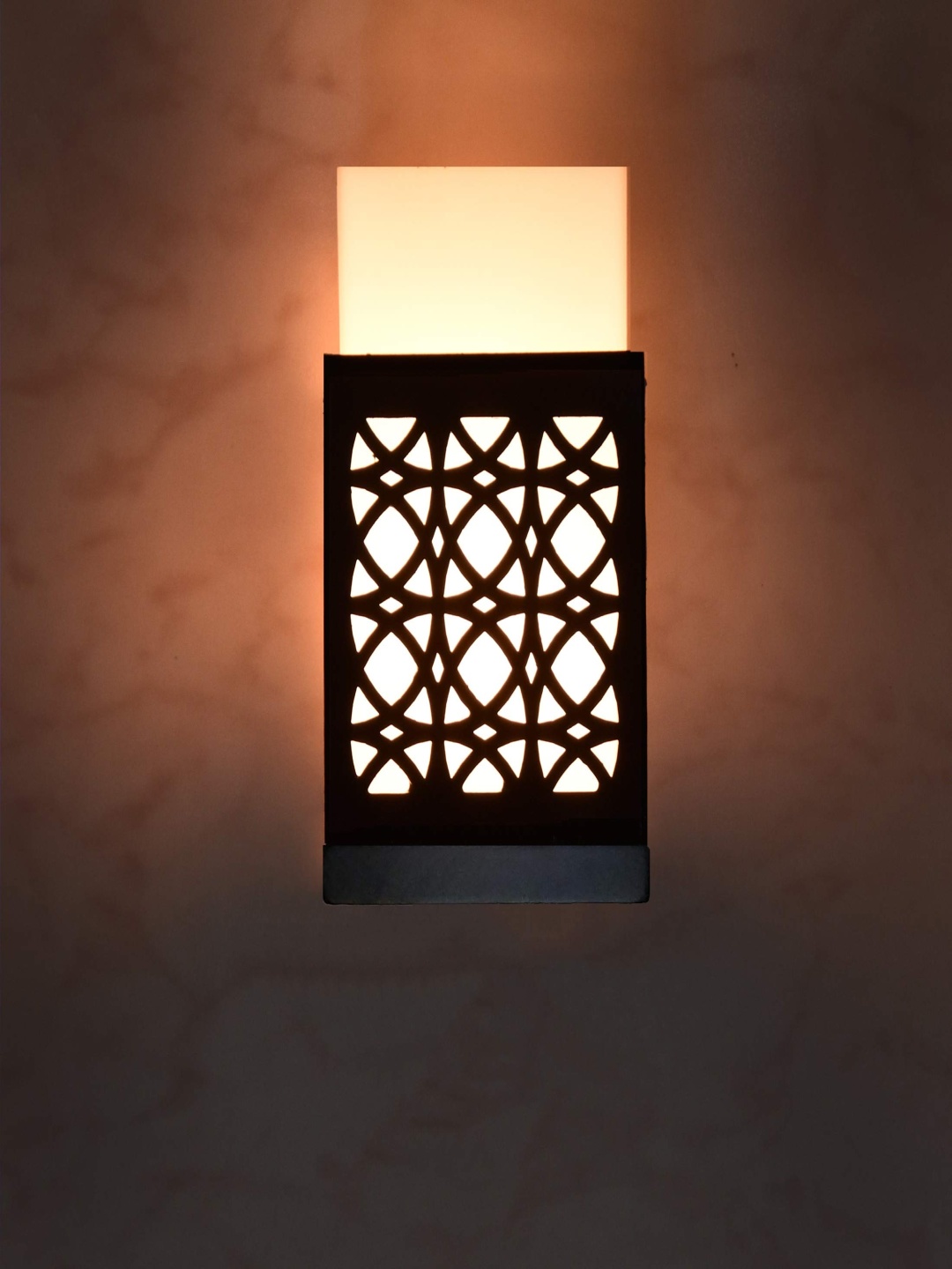 

Gojeeva Black & White Textured Wooden Square Shaped Wall Lamp