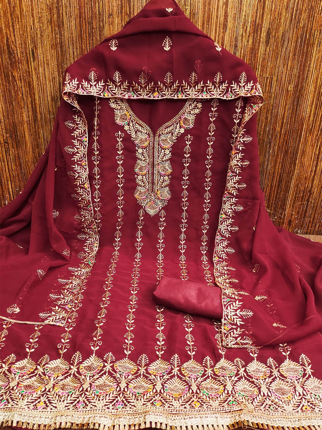 

Rangtulika Floral Embroidered Zari Georgette Unstitched Dress Material, Red