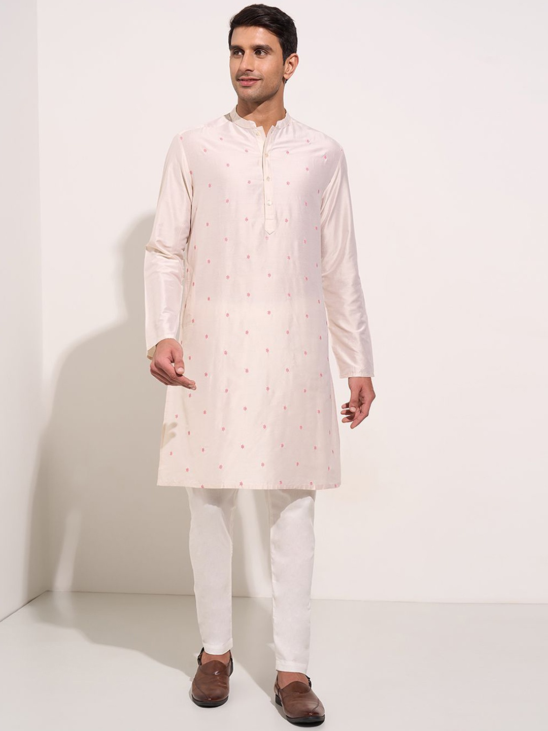 

indus route by Pantaloons Ethnic Motifs Printed Mandarin Collar Straight Kurta, Off white