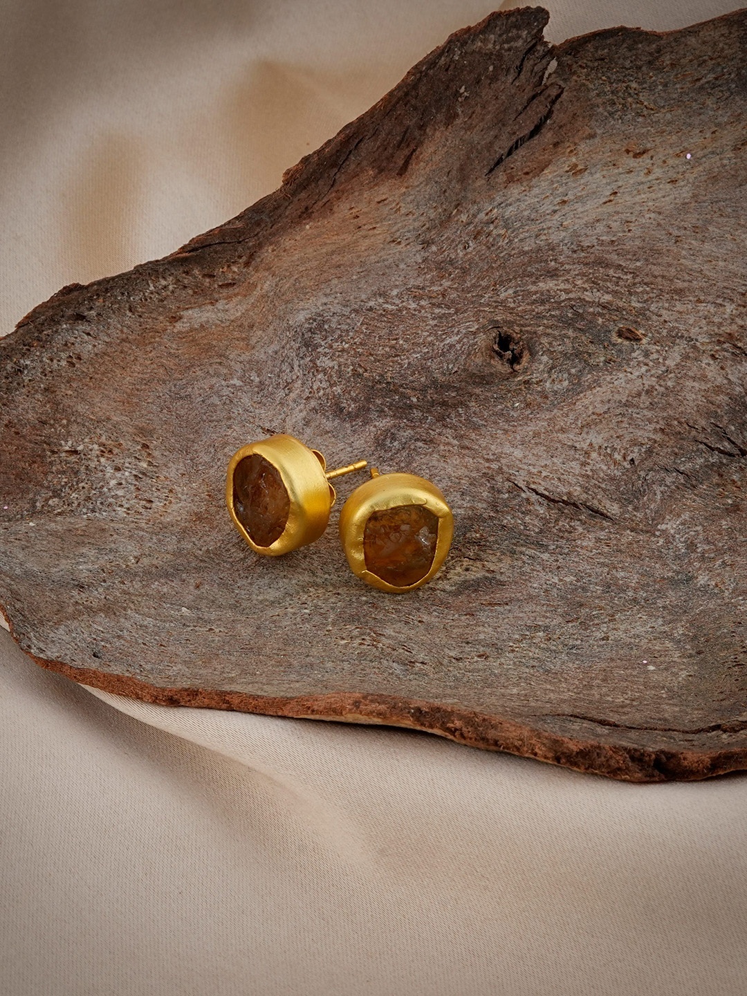 

TOTAPARI Gold-Plated Citrine Circular Shaped Studs