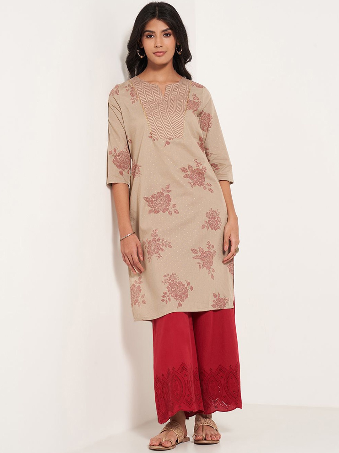

RANGMANCH BY PANTALOONS Floral Printed Notch-Neck Cotton Straight Kurta, Khaki