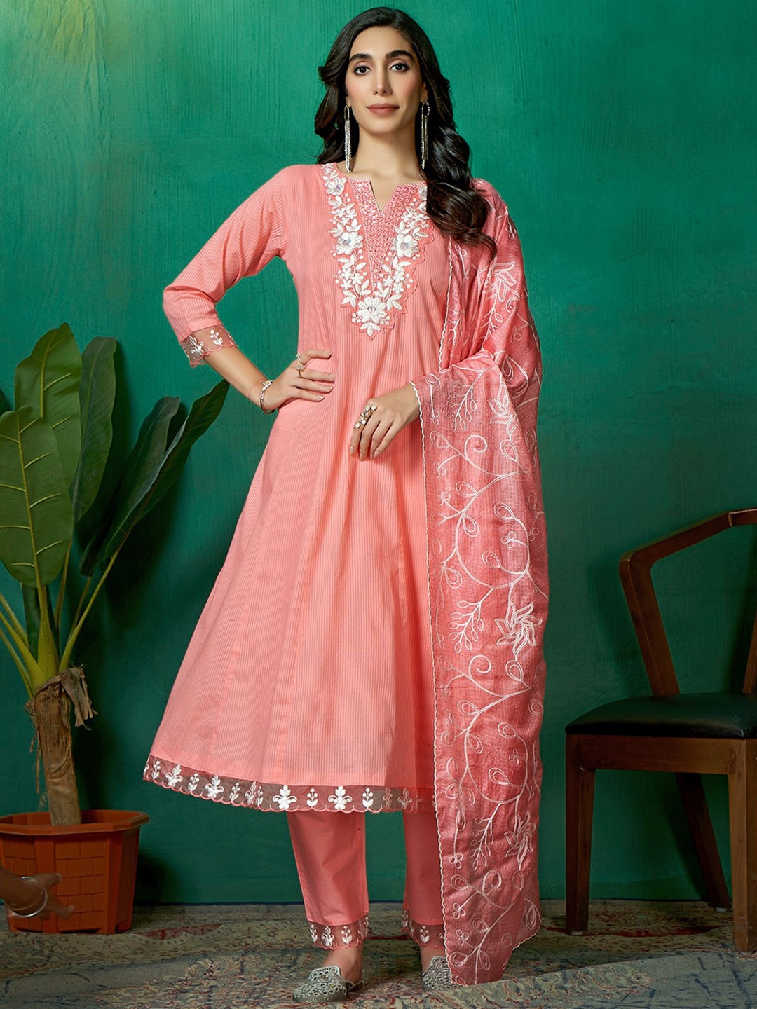 

Sangria Embroidered Pure Cotton Sweetheart Neck Kurta Trouser & Dupatta Set, Peach