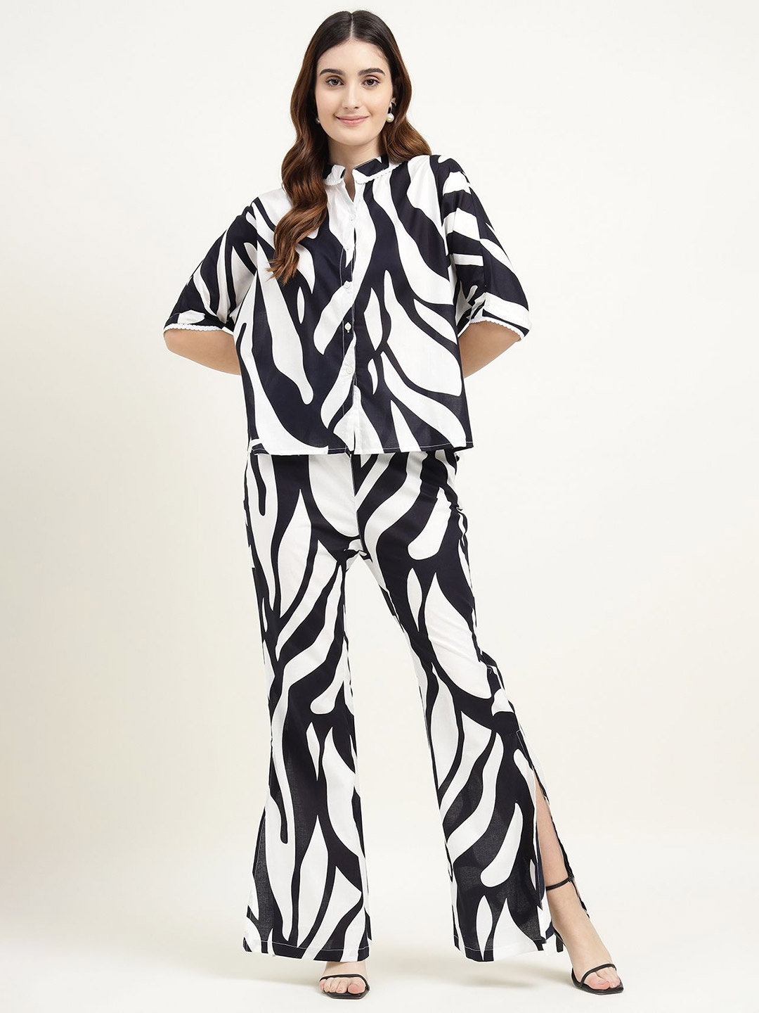 

ZARI Printed Mandarin Collar Pure Cotton Shirt With Trousers Co-Ords, White