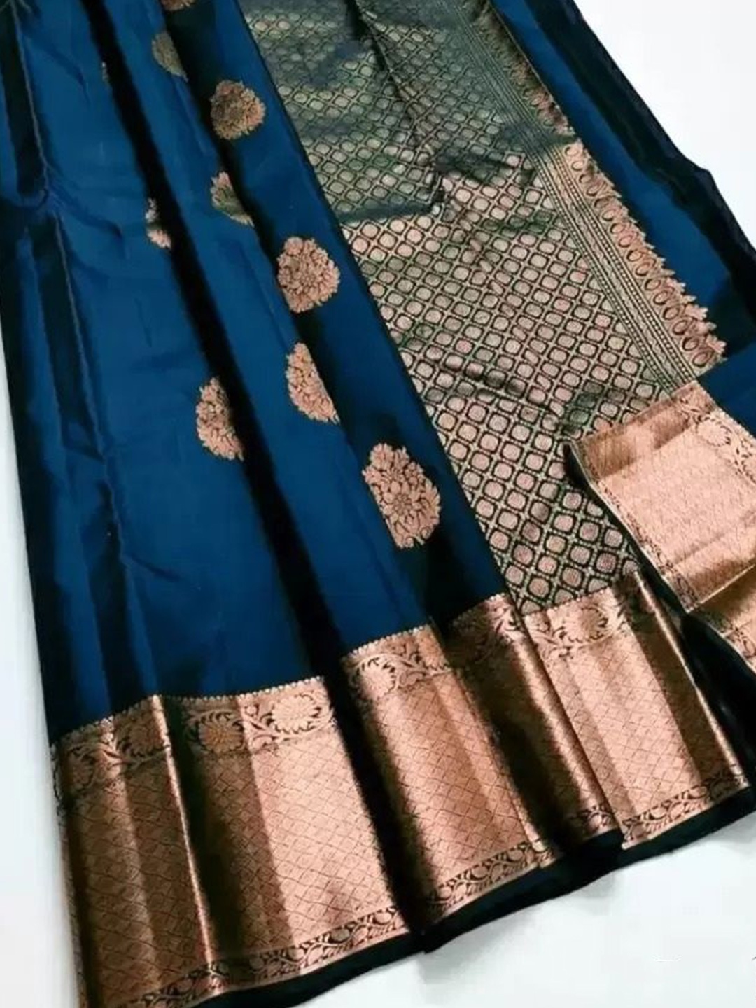 

KALINI Woven Design Zari Pure Silk Kanjeevaram Saree, Blue