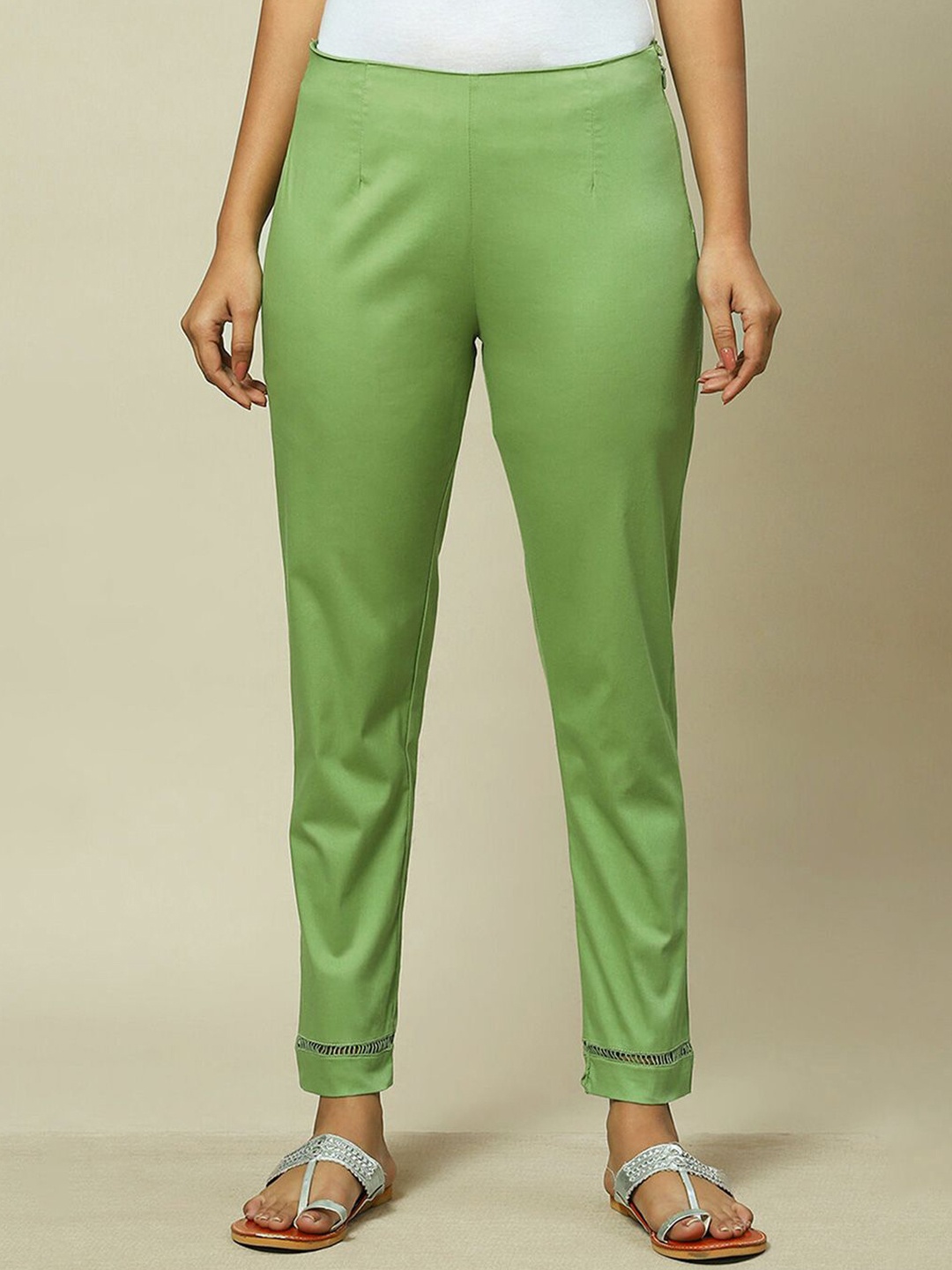 

Rangriti Women Comfort Low-Rise Trousers, Green