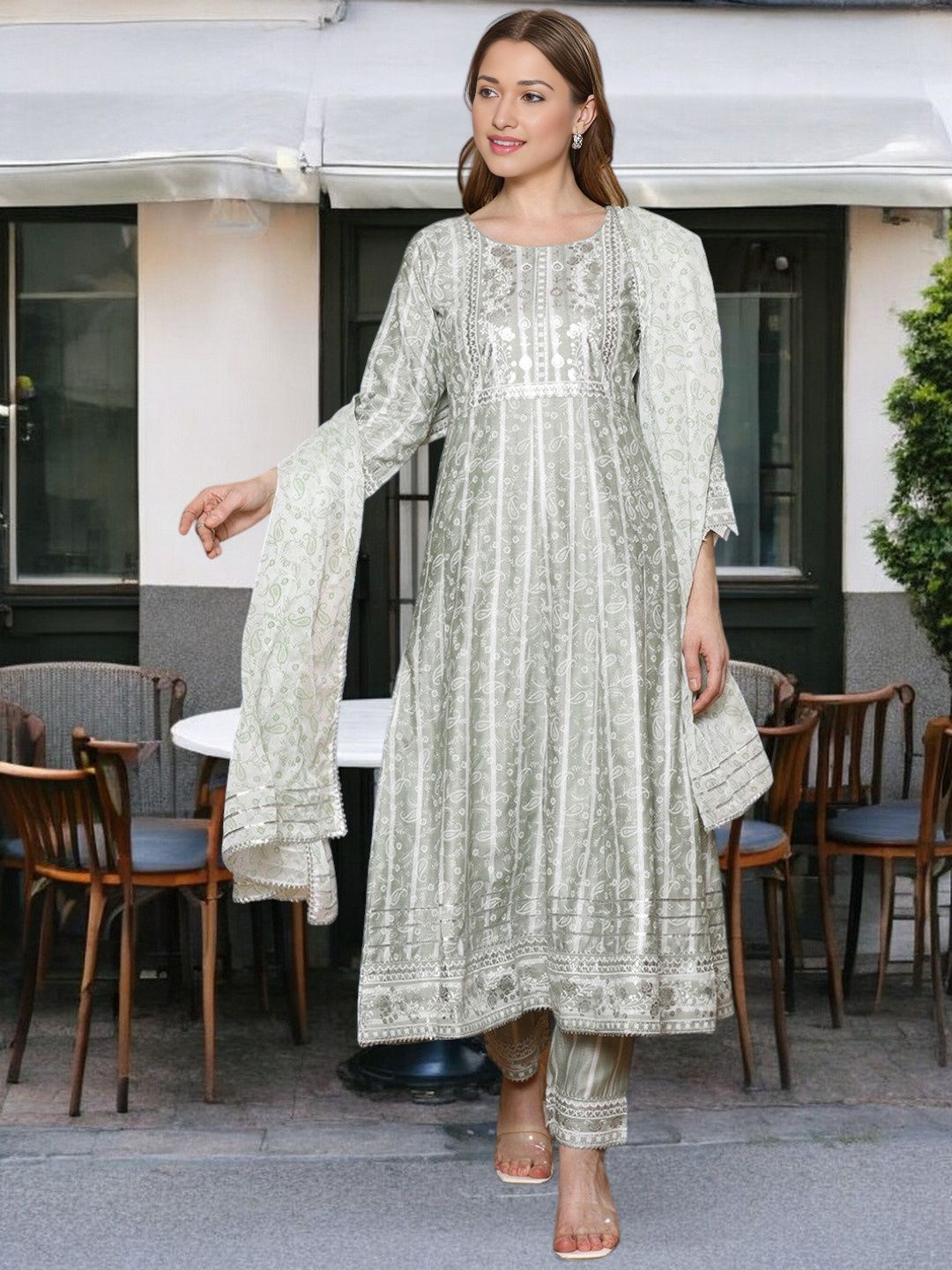 

True Shape Women Floral Printed Regular Kurta with Trousers & With Dupatta, Lime green