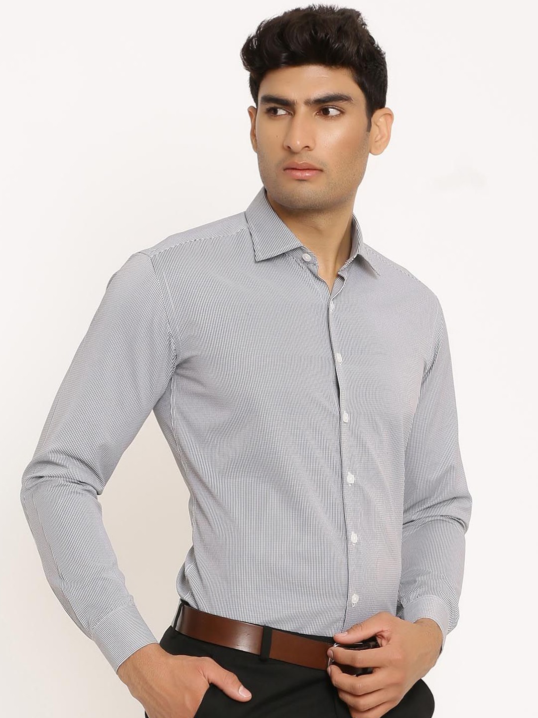 

Tistabene Men Opaque Checked Casual Shirt, Black