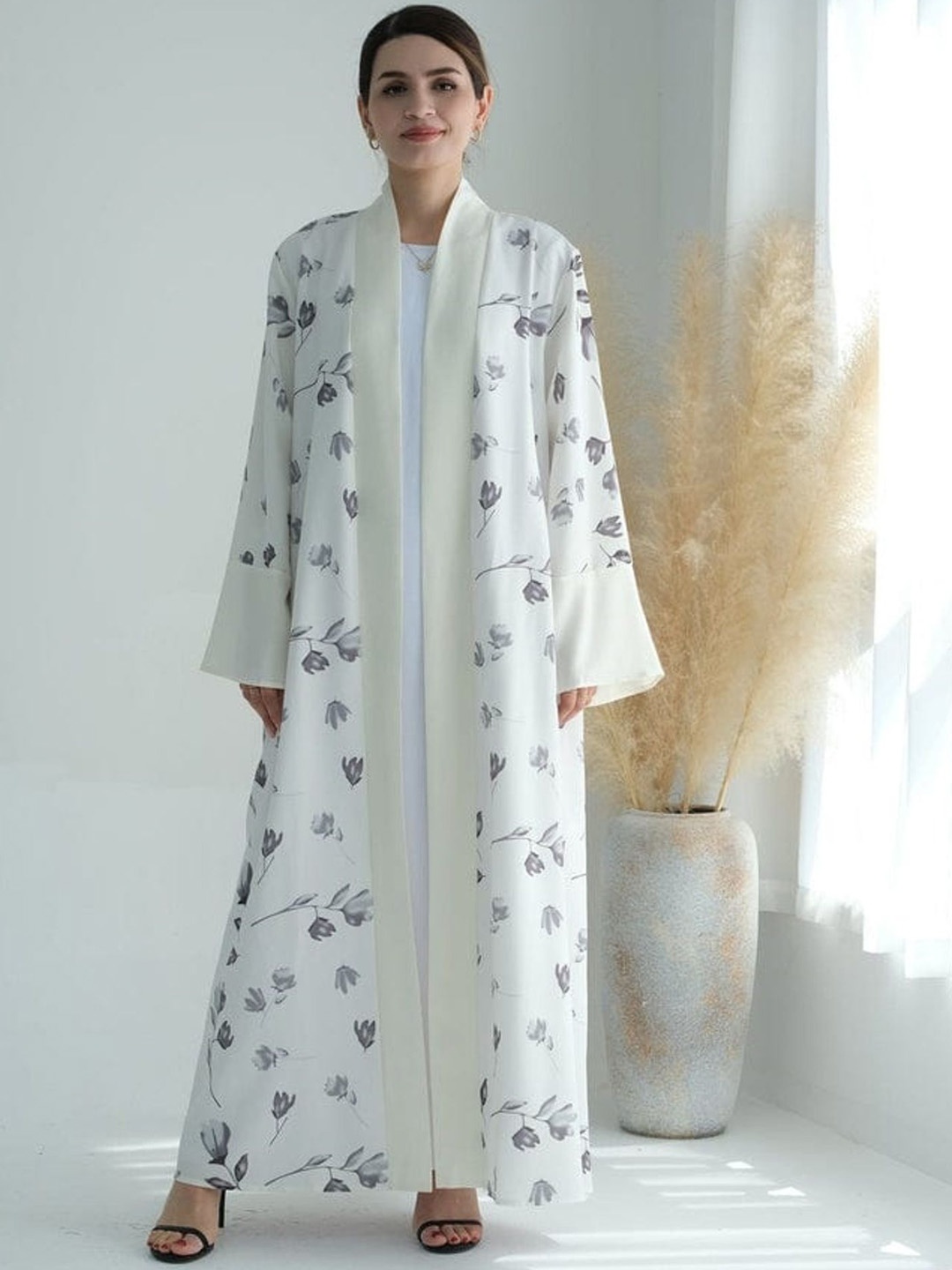 

BROKE BRAND Printed Double Shrug Abaya With Separate Inner, White