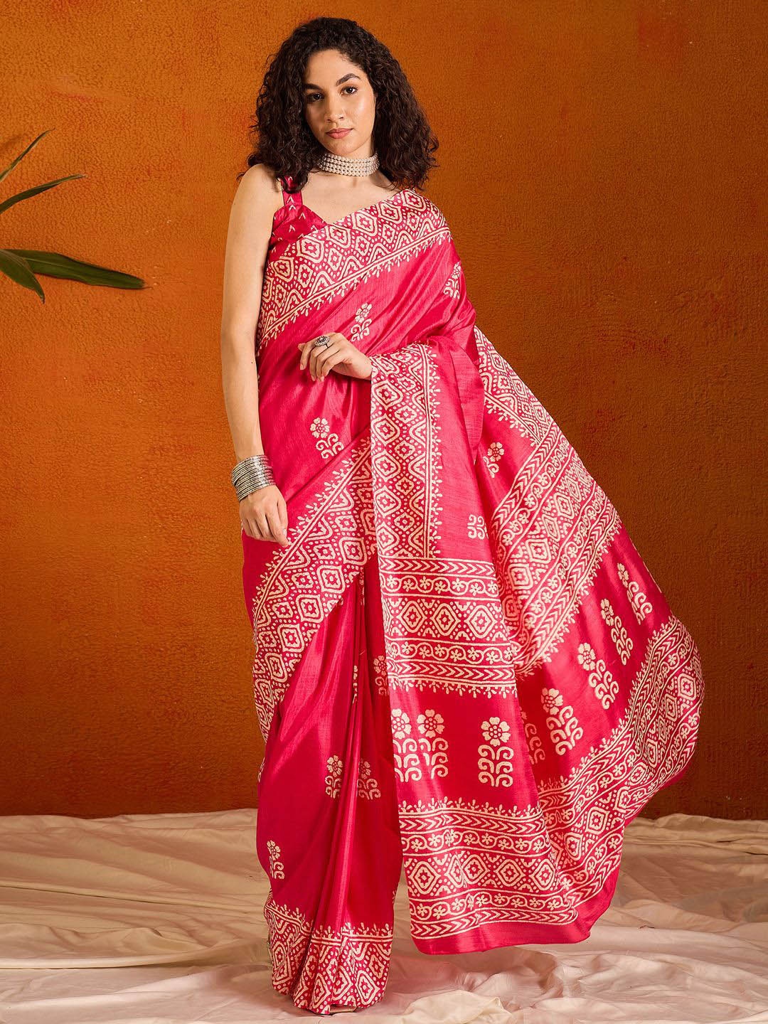 

Anouk Rustic Ethnic Motifs Bagru Saree, Pink