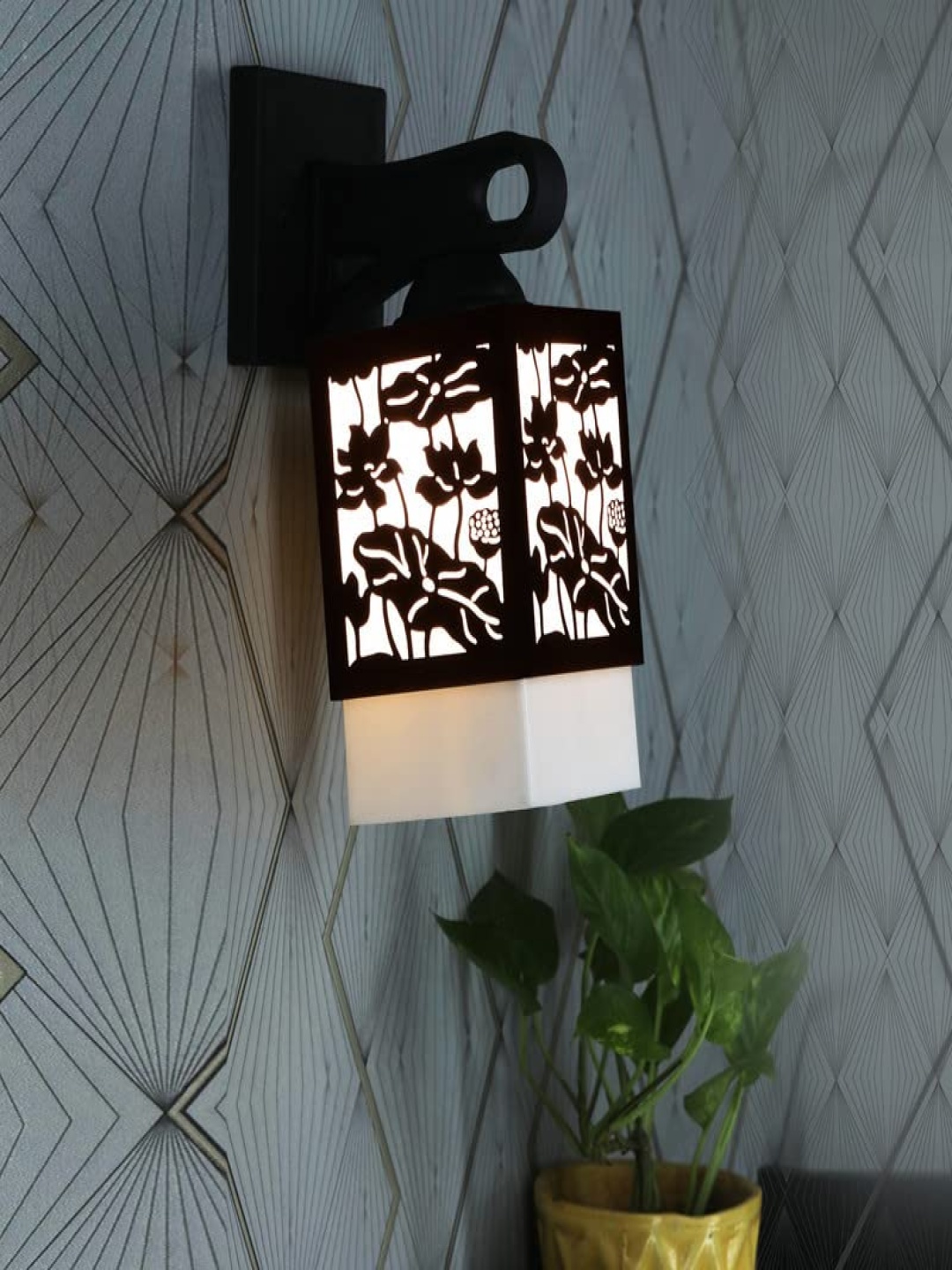 

Gojeeva Black & White Textured Wooden Square Shaped Wall Lamp