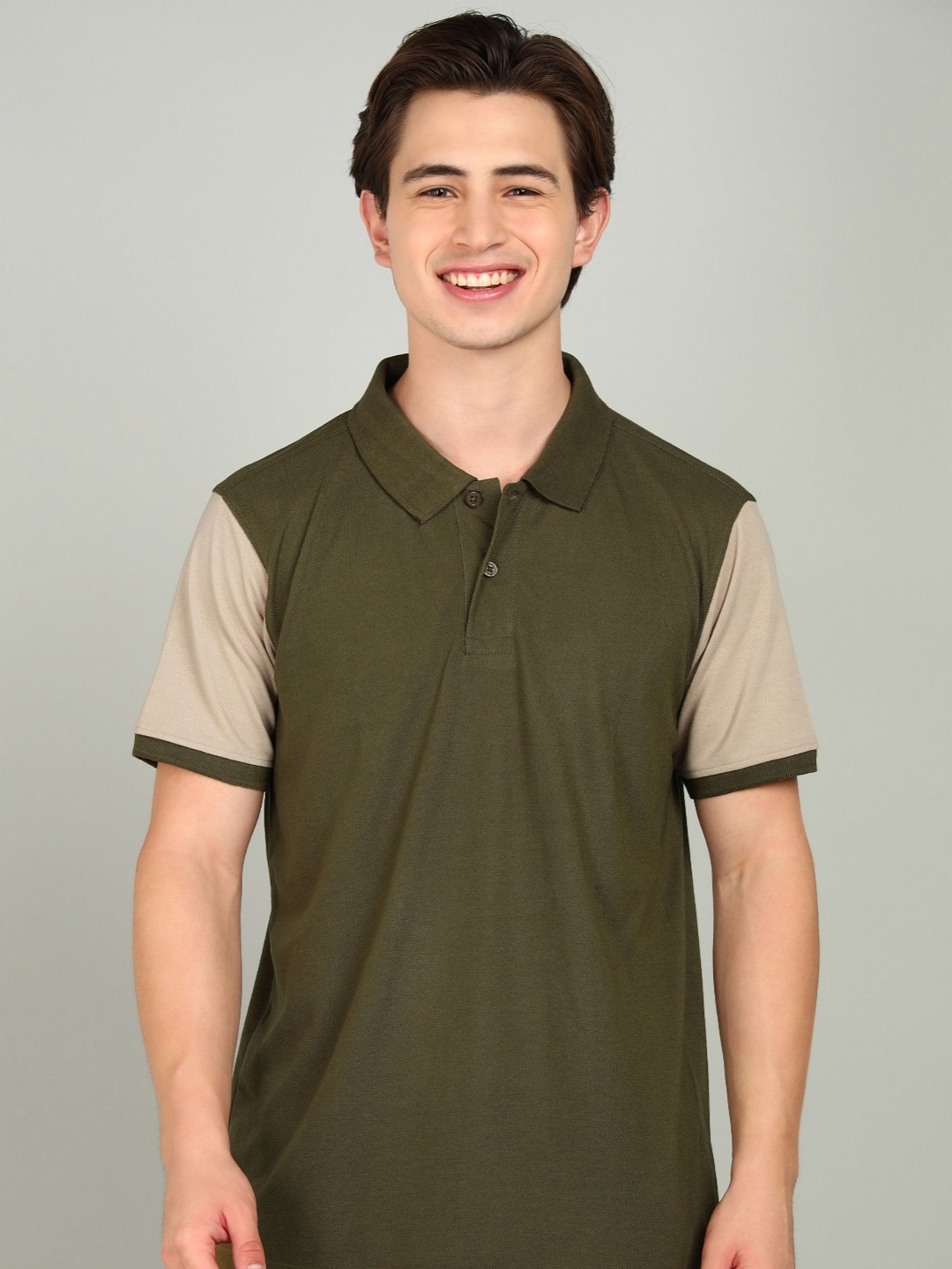 

XFOX Men Colourblocked Polo Collar T-shirt, Olive