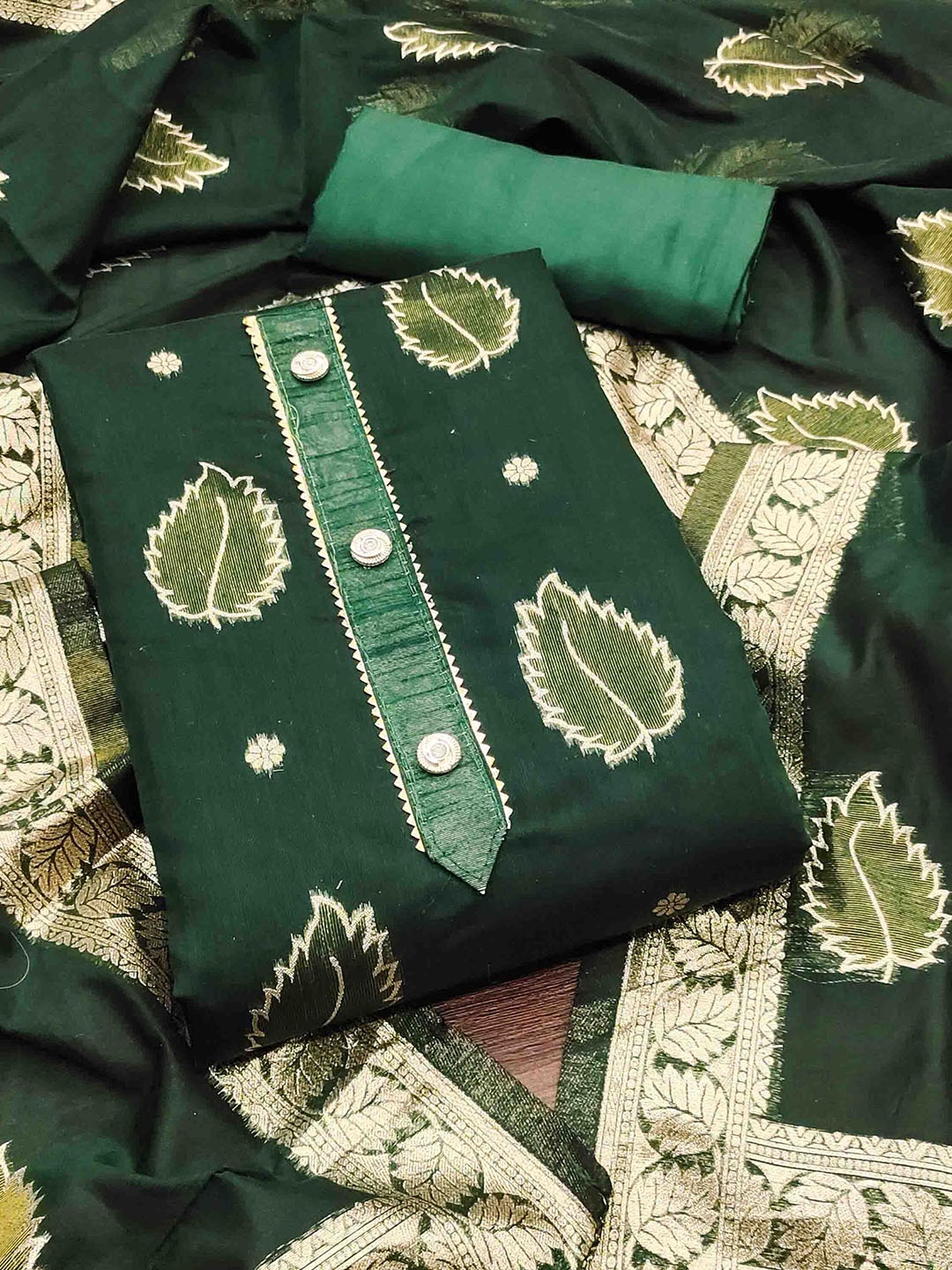

KIMISHA Unstitched Dress Material, Green