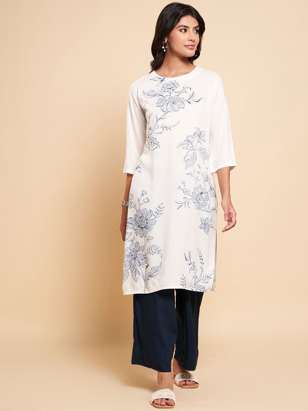 

RANGMANCH BY PANTALOONS Floral Printed Round Neck Straight Kurta, Cream