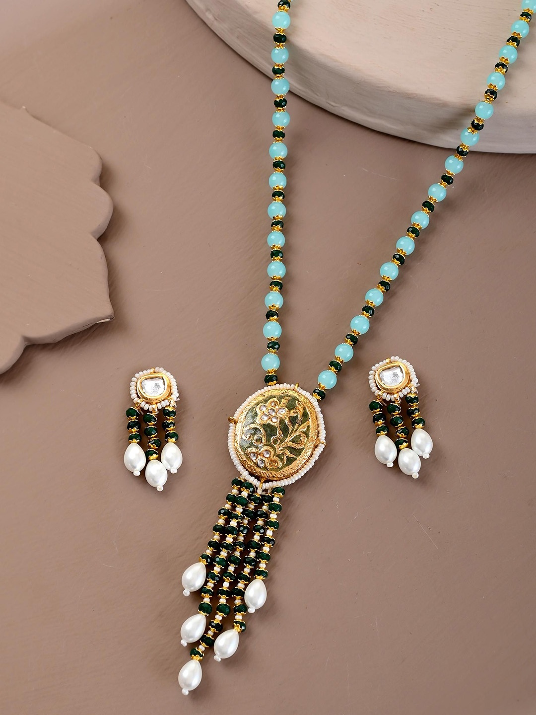 

STYYO Gold-Plated Kundan-Studded & Artificial Beaded Jewellery Set