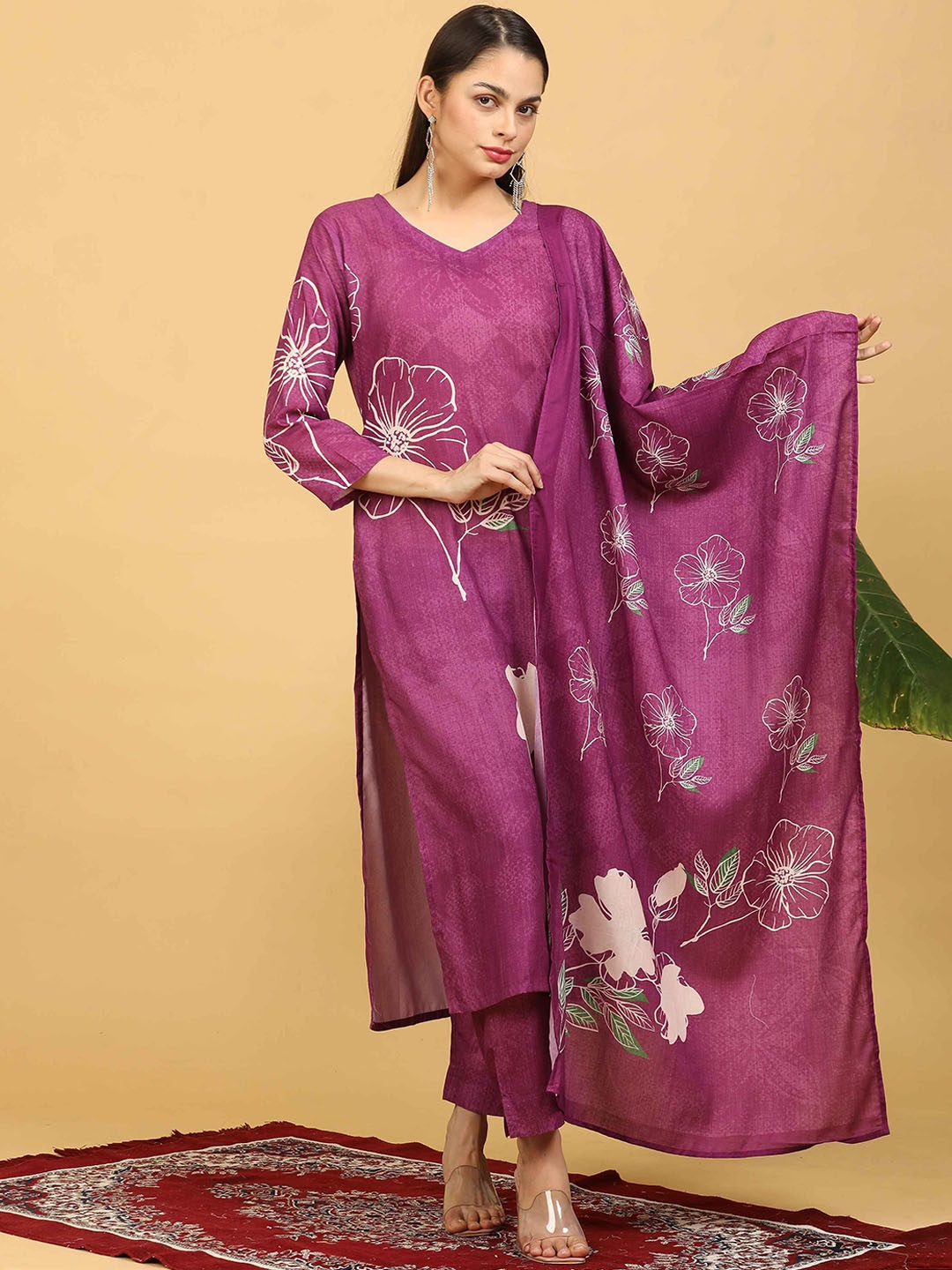 

GOLDSTROMS Floral Printed V-Neck Linen Straight Kurta With Trousers & Dupatta, Pink
