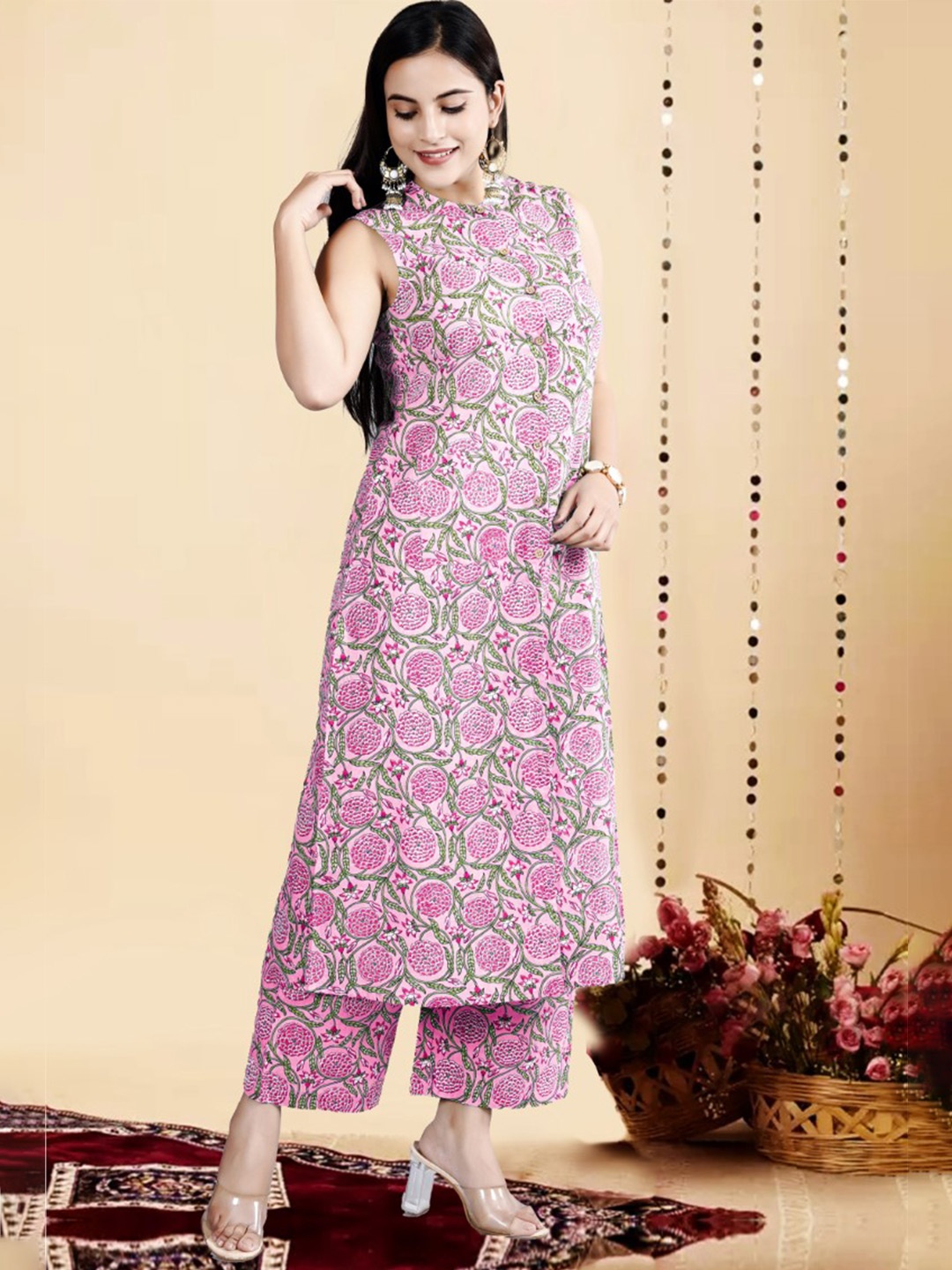 

Gaonwali Clothings Women Floral Printed Regular Kurta with Palazzos, Pink