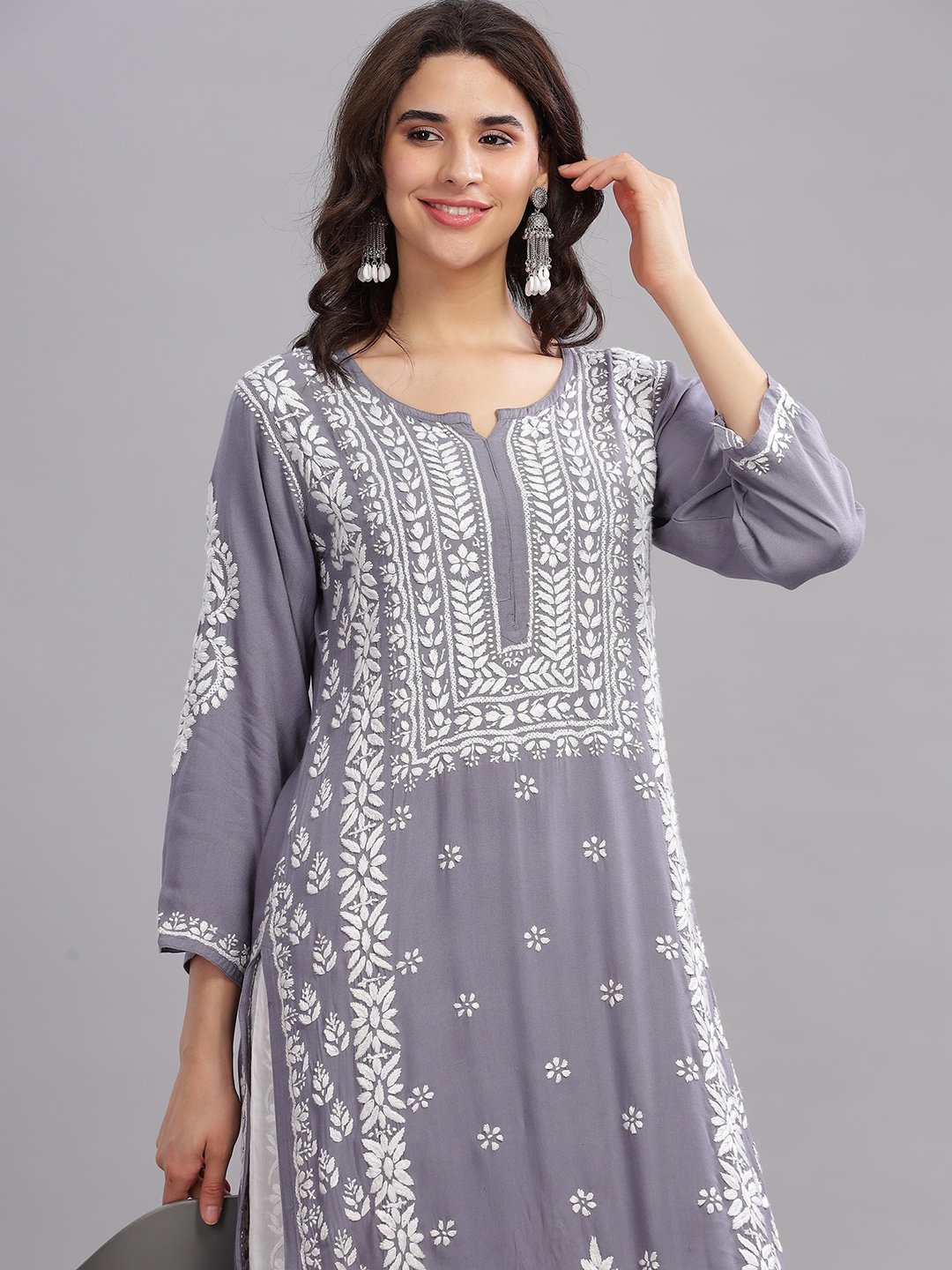 

Club Loom Floral Embroidered Notch Neck Chikankari Pure Cotton Straight Kurta, Grey