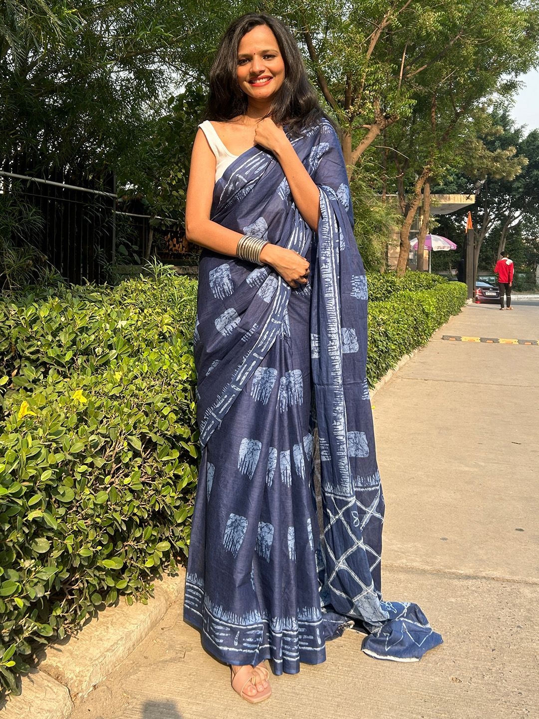 

Anouk Rustic Tie and Dye Bagh Saree, Navy blue