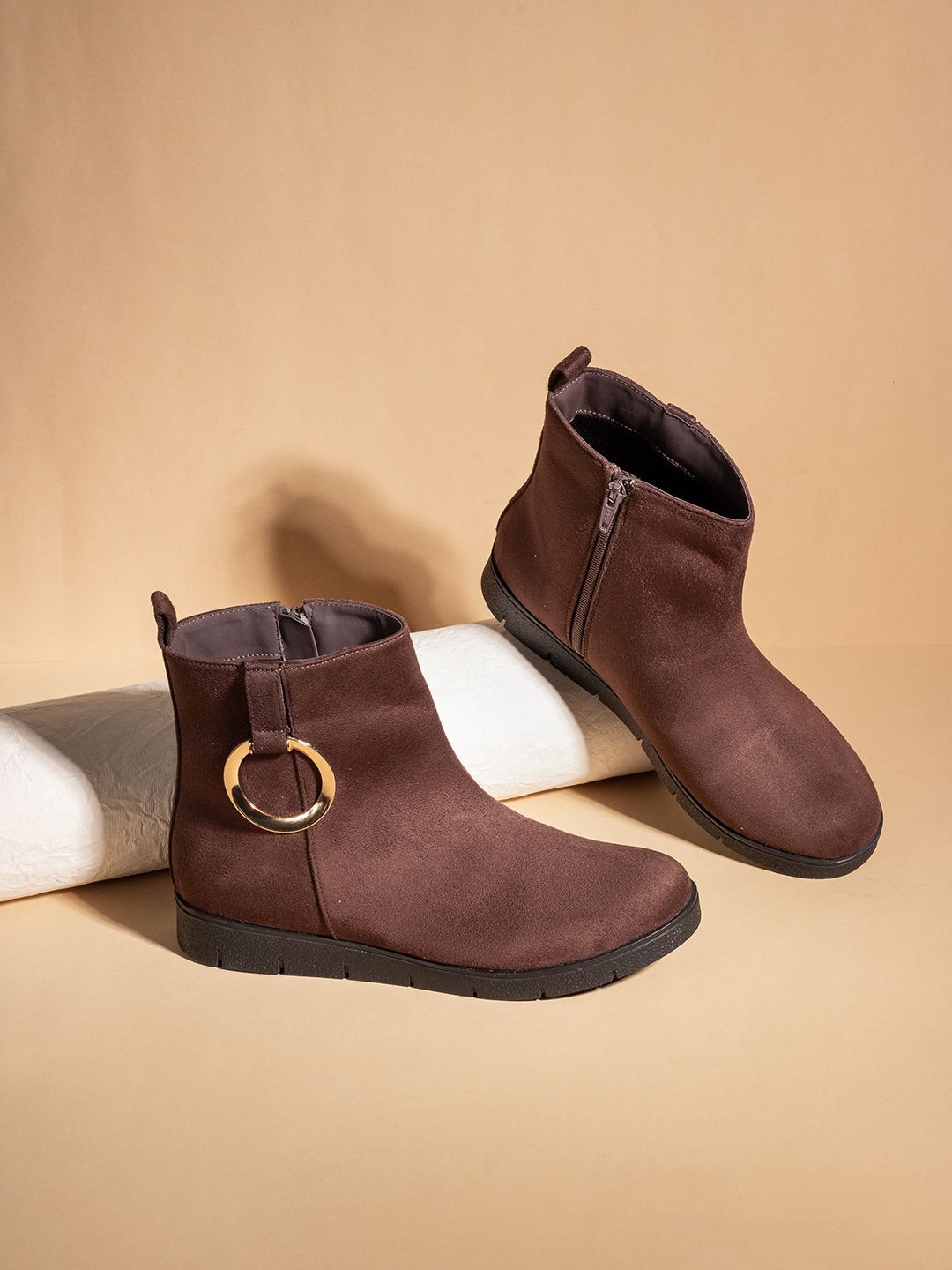 

Inc 5 Women Round Toe Regular Boots, Brown