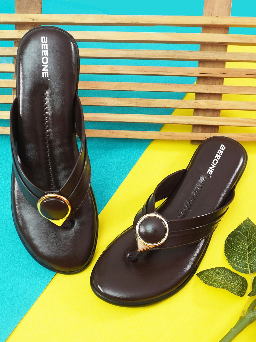 

Beeone Women Striped Open Toe Flats, Black