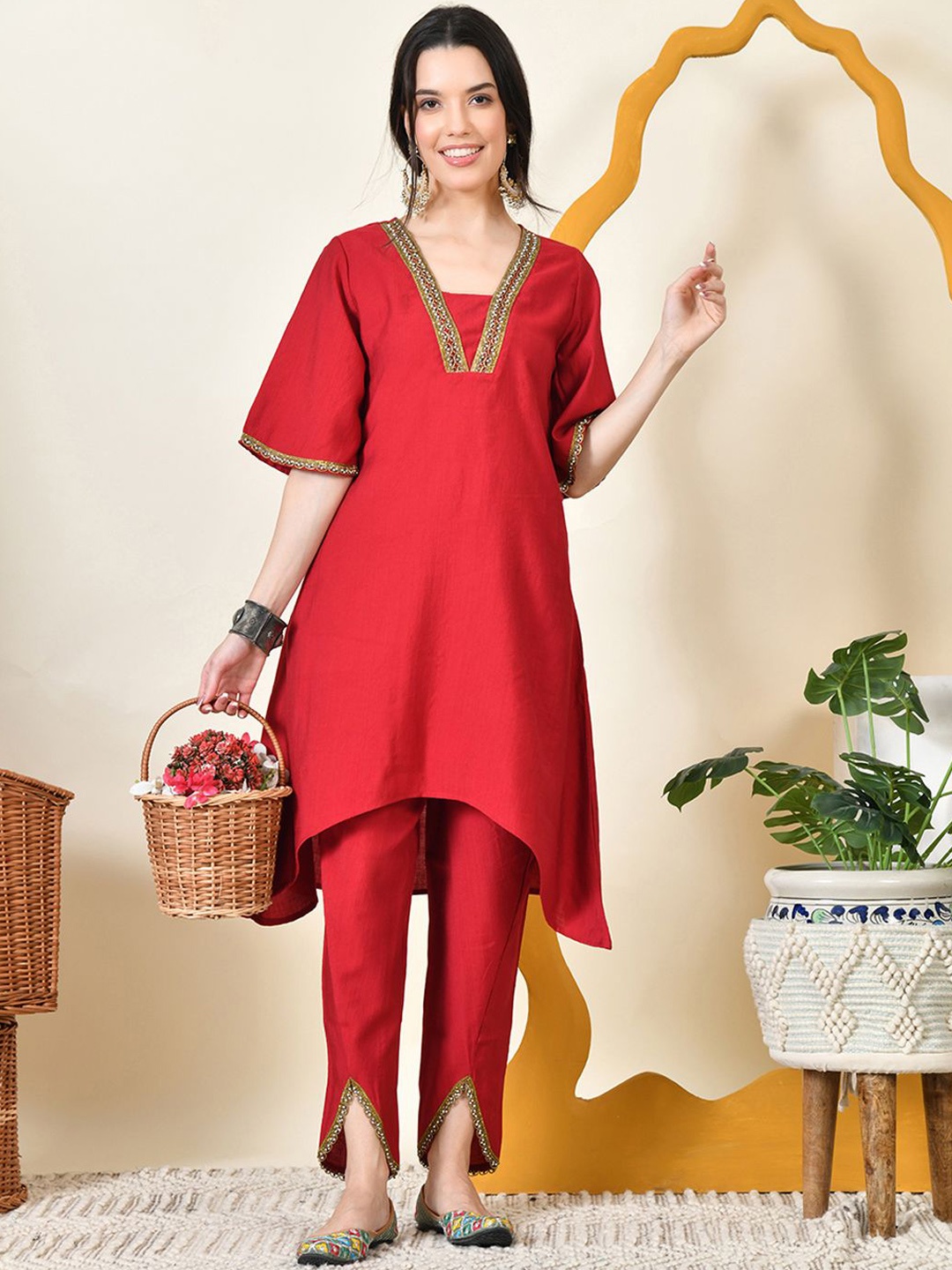 

KALINI Floral Yoke Design V-Neck A-Line Kurta with Dhoti Pants, Red
