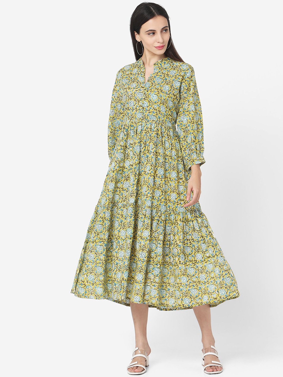 

HRITIKA Floral Printed Pure Cotton Fit & Flare Midi Dress, Green