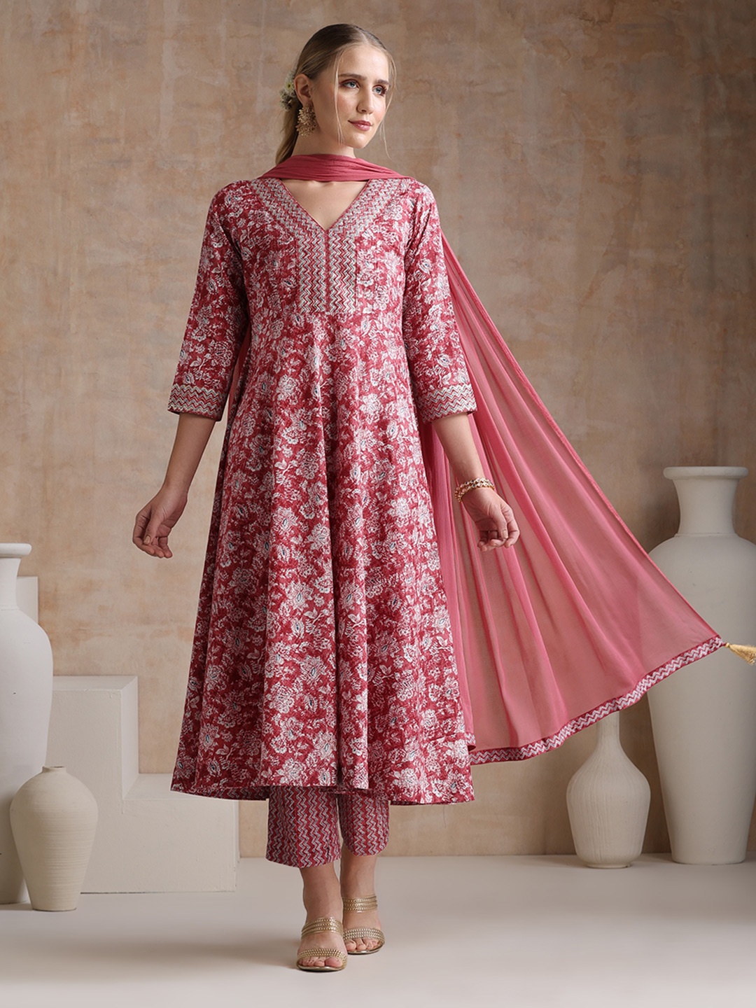

Khushal K Floral Printed V-Neck Pure Cotton Anarkali Kurta With Trousers & Dupatta, Maroon